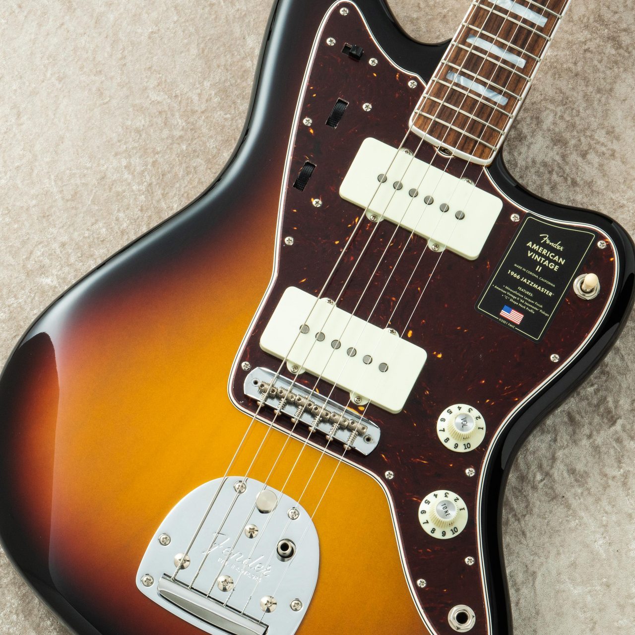 Fender American Vintage II 1966 Jazzmaster -3-Color Sunburst Fender American Vintage II 1966 Jazzmaster -3-Color Sunburst