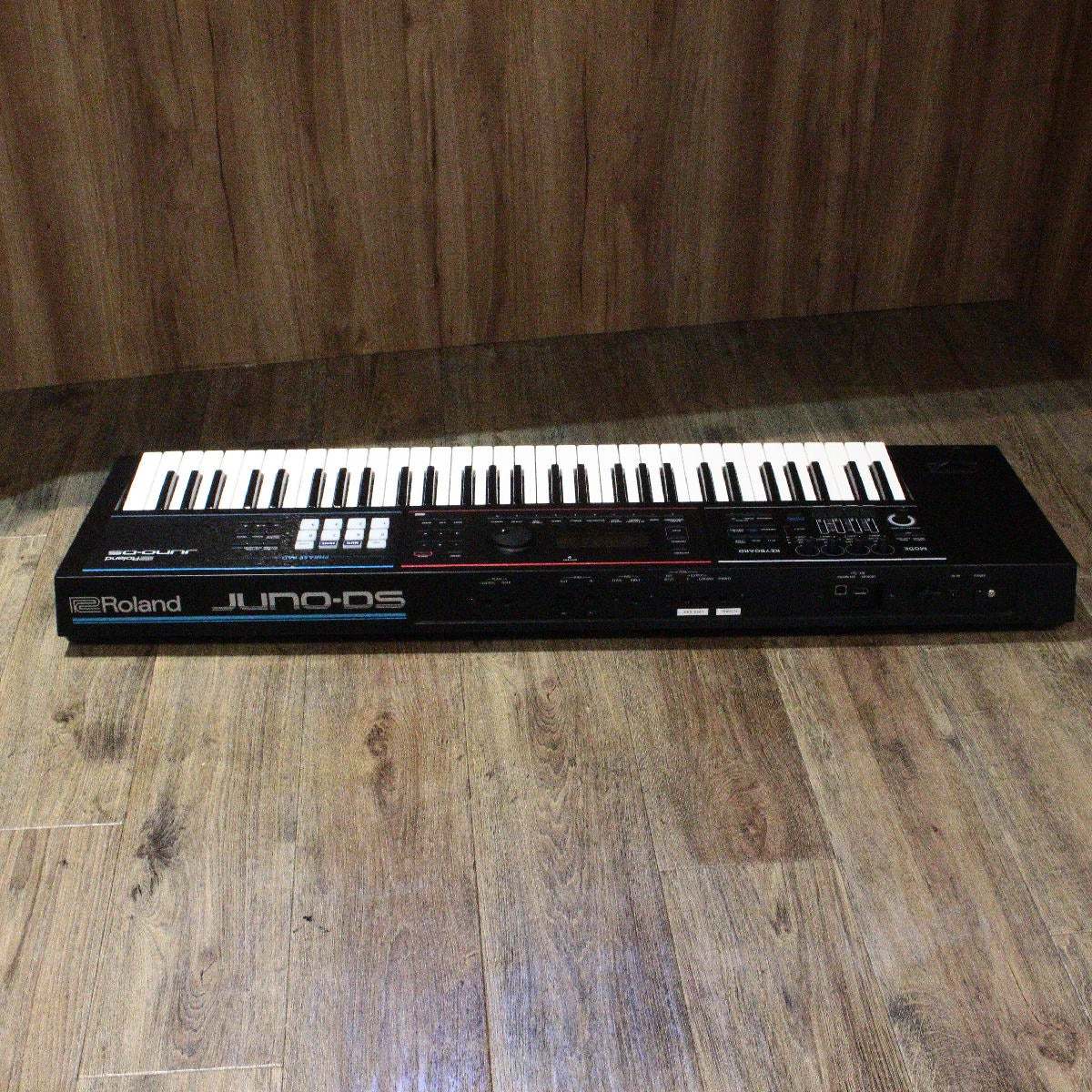 Roland JUNO-DS61 【渋谷店】（中古/送料無料）【楽器検索デジマート】