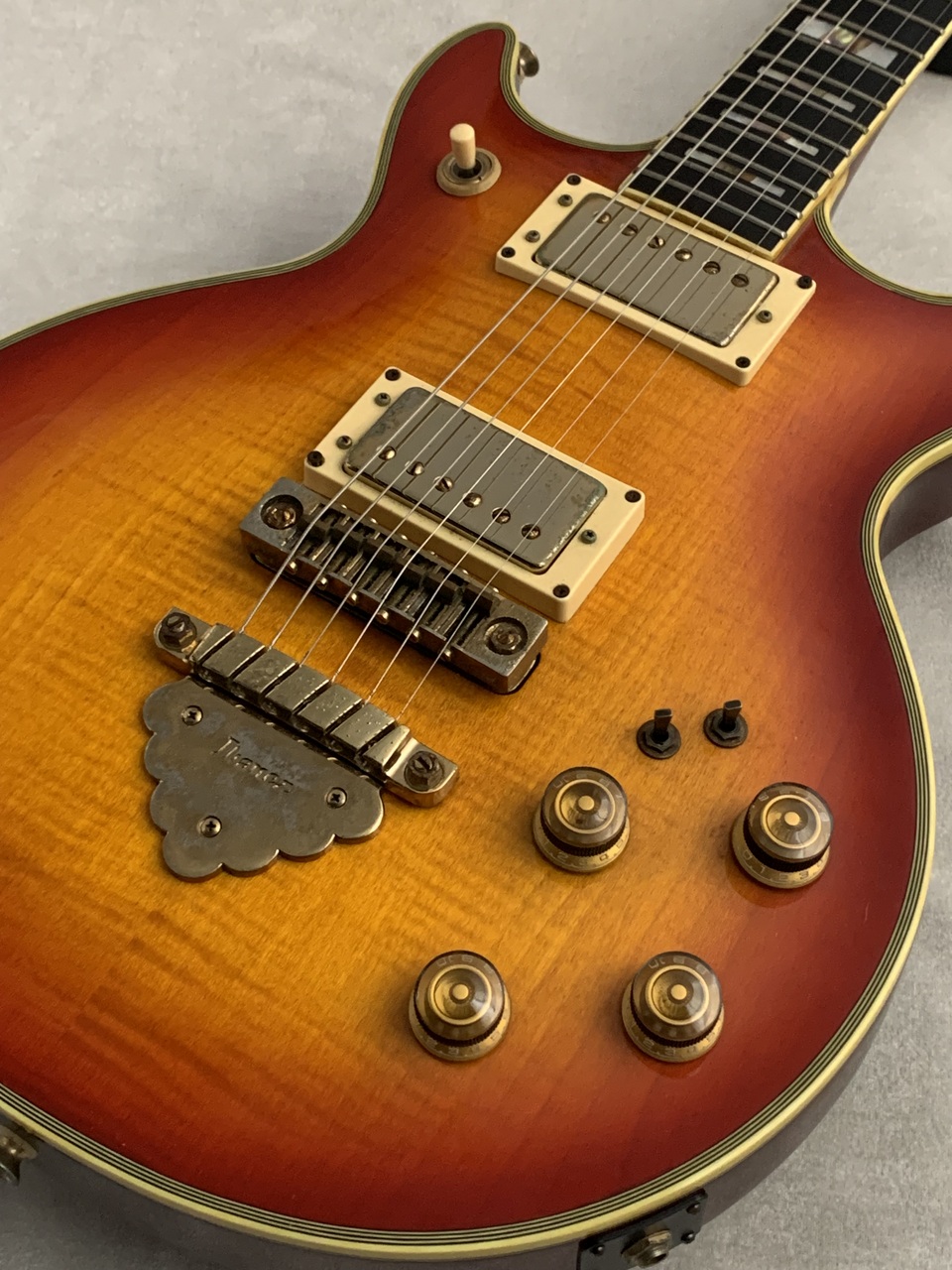 Ibanez 【ご委託中古品】AR 300CS 【4.71kg】（中古）【楽器検索