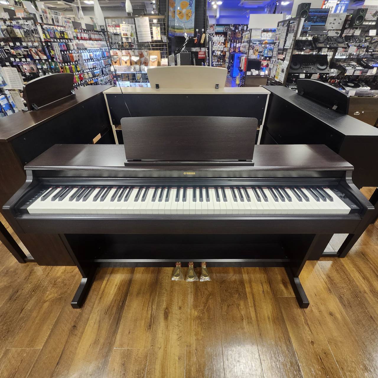 専用中！ YAMAHA YDP-164 21年製 激可愛い♥ほぼ未使用&新品L ヤマハ YDP-164WA ホワイトアッシュ調 中古 2021年製 YAMAHA