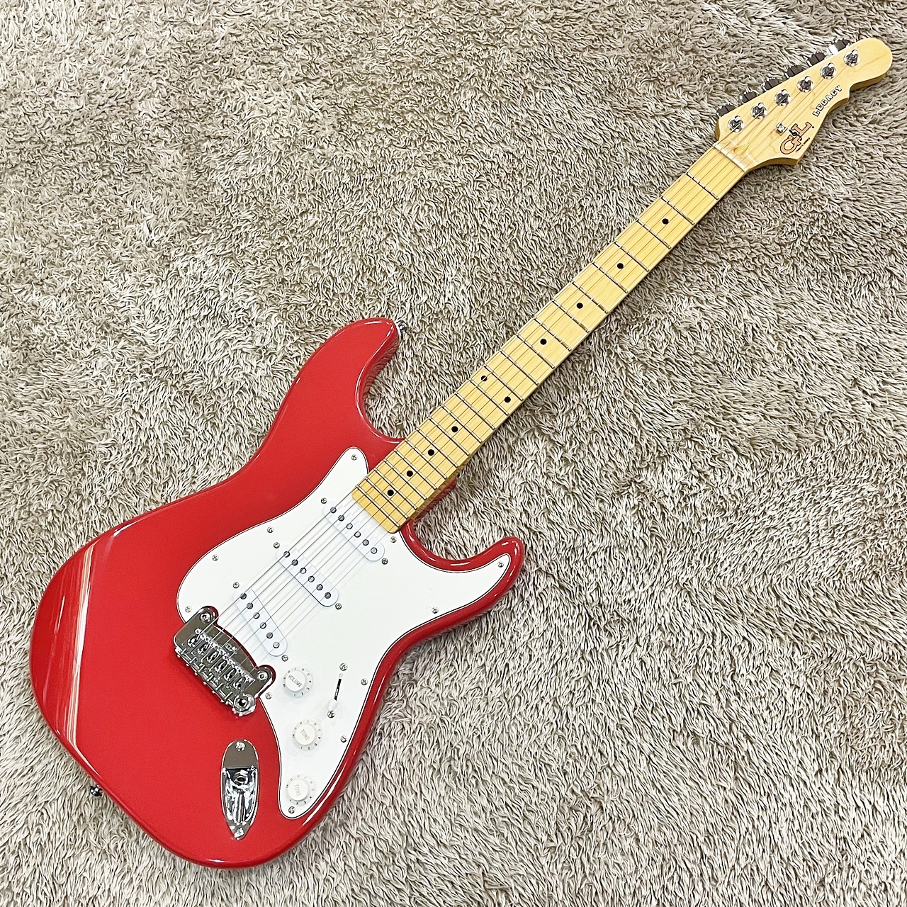 G&L Tribute Series Legacy Maple Fingerboard / Fullerton  Red（新品/送料無料）【楽器検索デジマート】