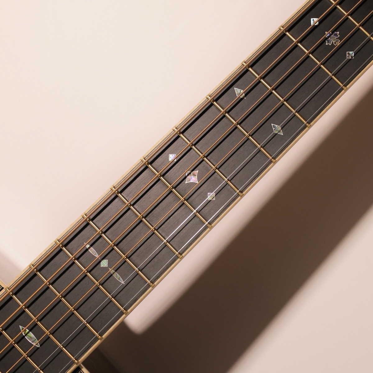Martin 【特典あり!】D-42 Modern Deluxe #2953579【しっかり焼けたVTS】【クロサワ本店】【48回無金利分割 ...