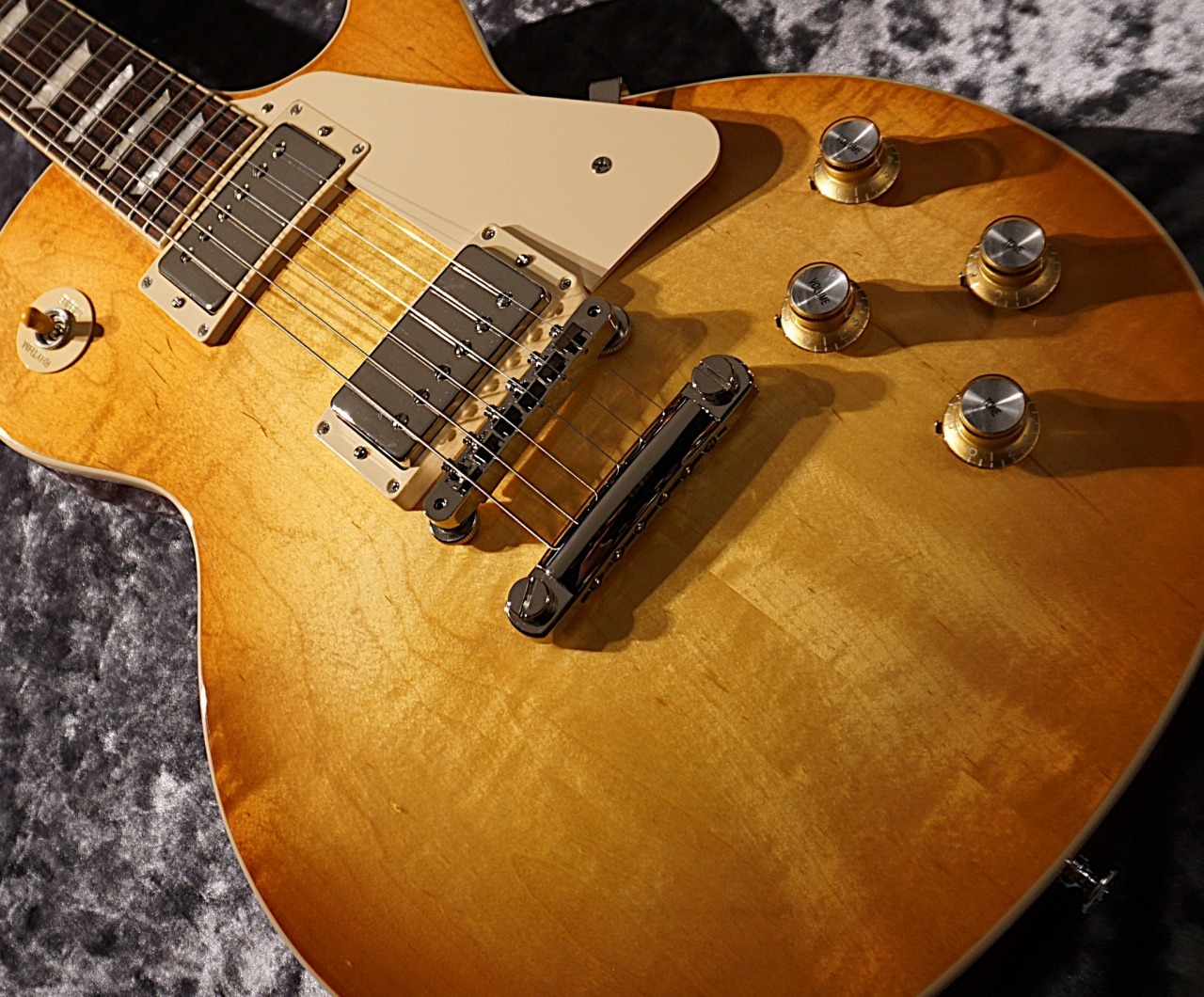 Gibson 【まるでお月様みたいなトップ】 Les Paul Standard '60s