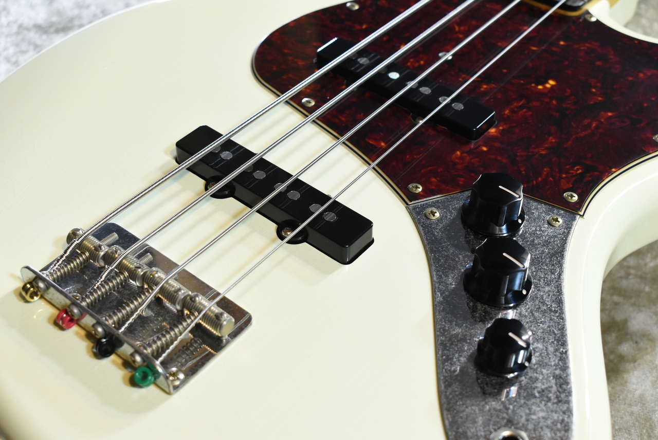 Black Smoker TRAD MASTER BETA-J4 -Vintage White /Light Aged