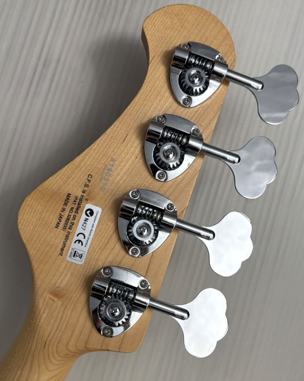 n様の専用ページです。 ベンツ 純正品 NEW ホイールセンターキャップ ホイールキャップ