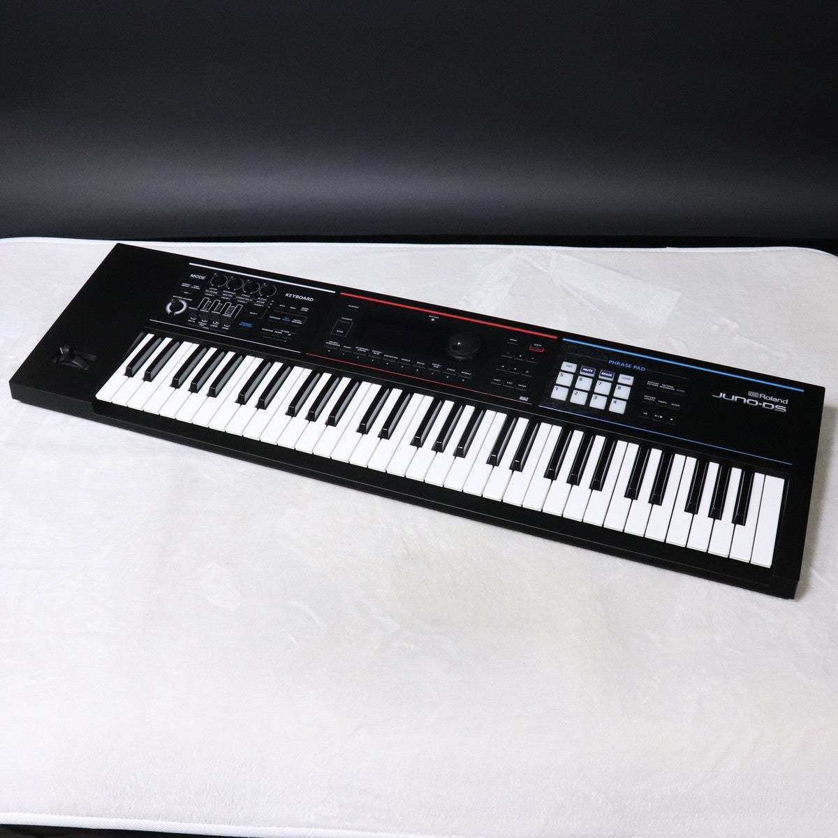 Roland JUNO-DS61 【梅田店】（中古/送料無料）【楽器検索デジマート】