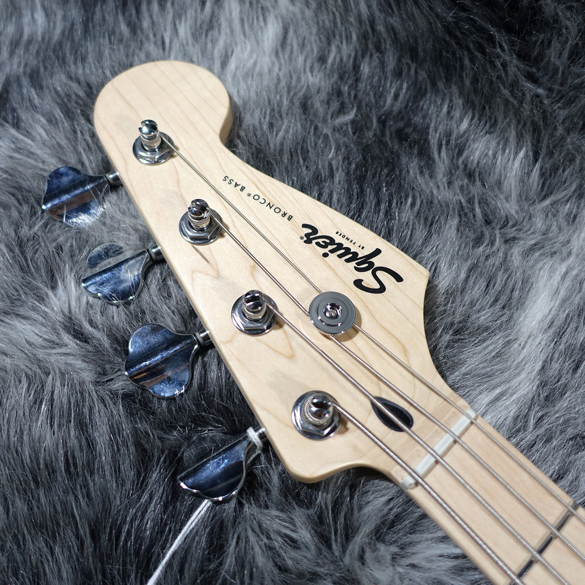 Squier by Fender Sonic Bronco Bass Tahitian Coral（新品）【楽器