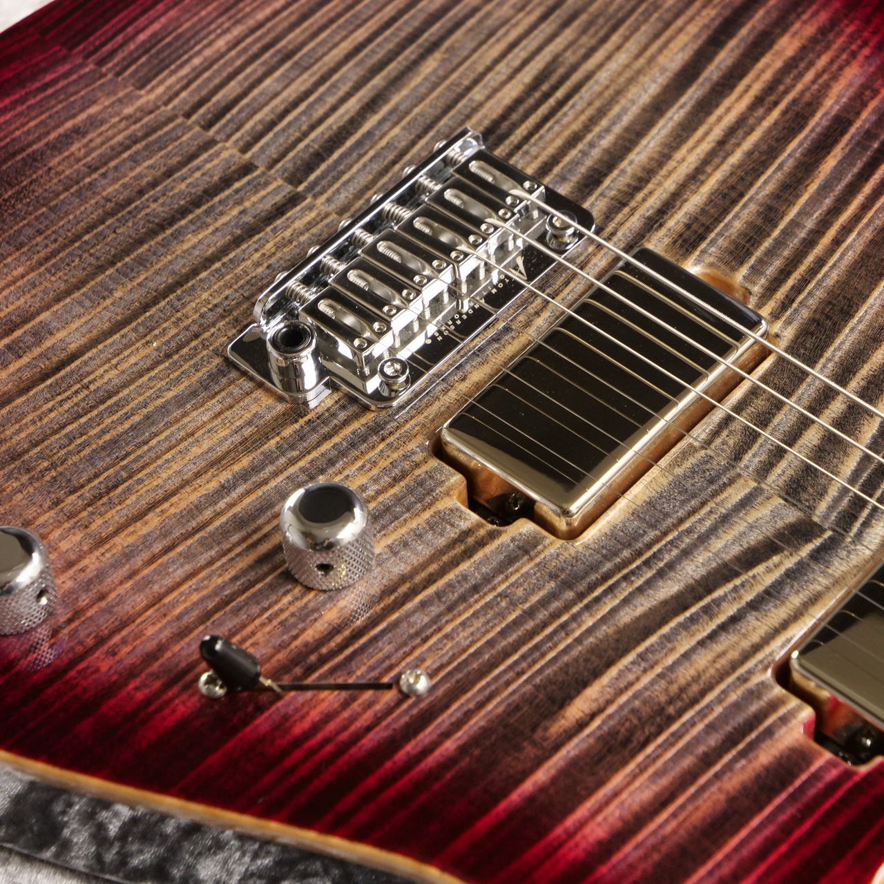 TOM ANDERSON Angel Natural Black to T-Red Burst 【4F取り扱い