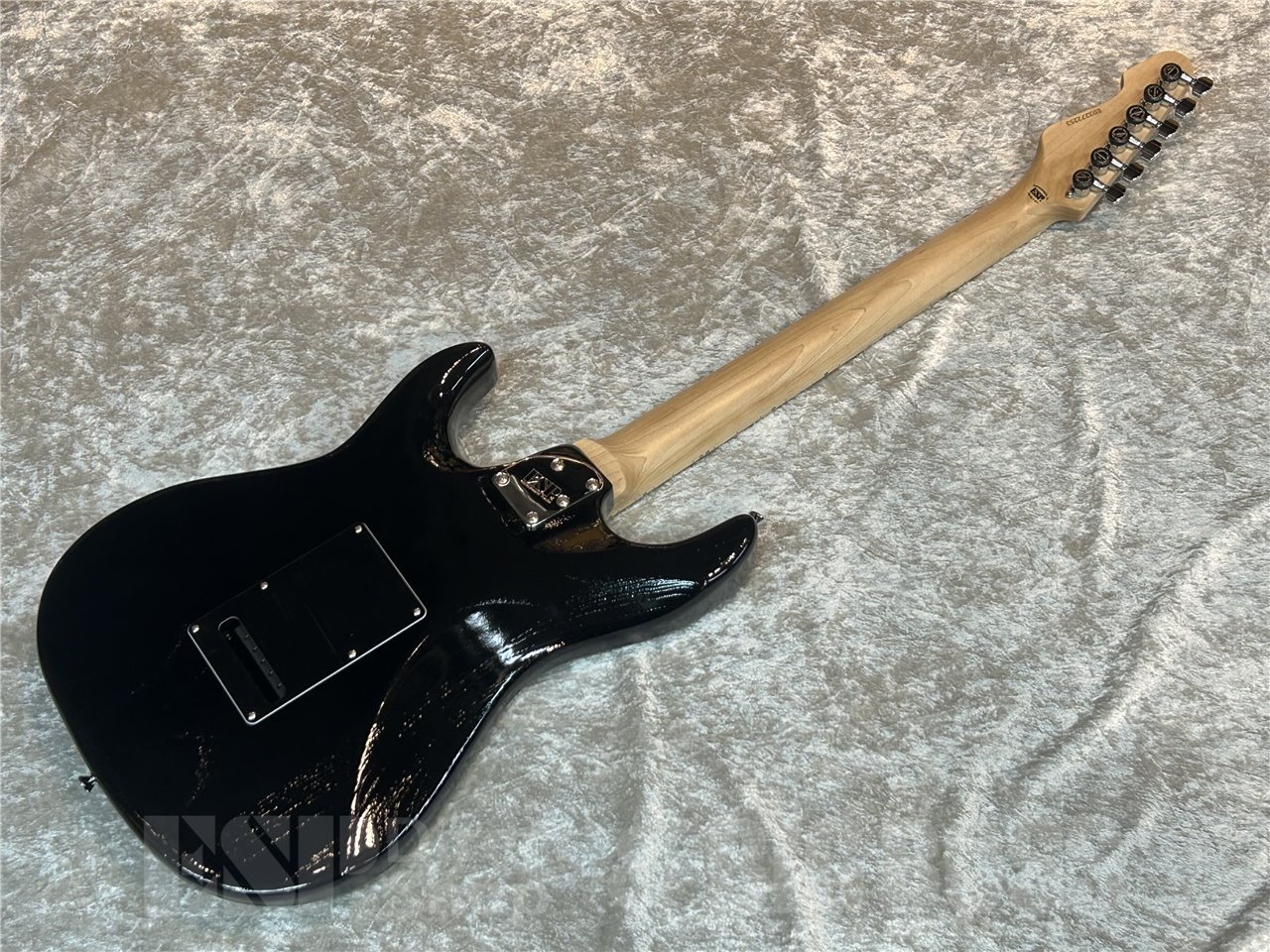 EDWARDS E-SNAPPER-AS/M (Solid Black)（新品/送料無料）【楽器検索