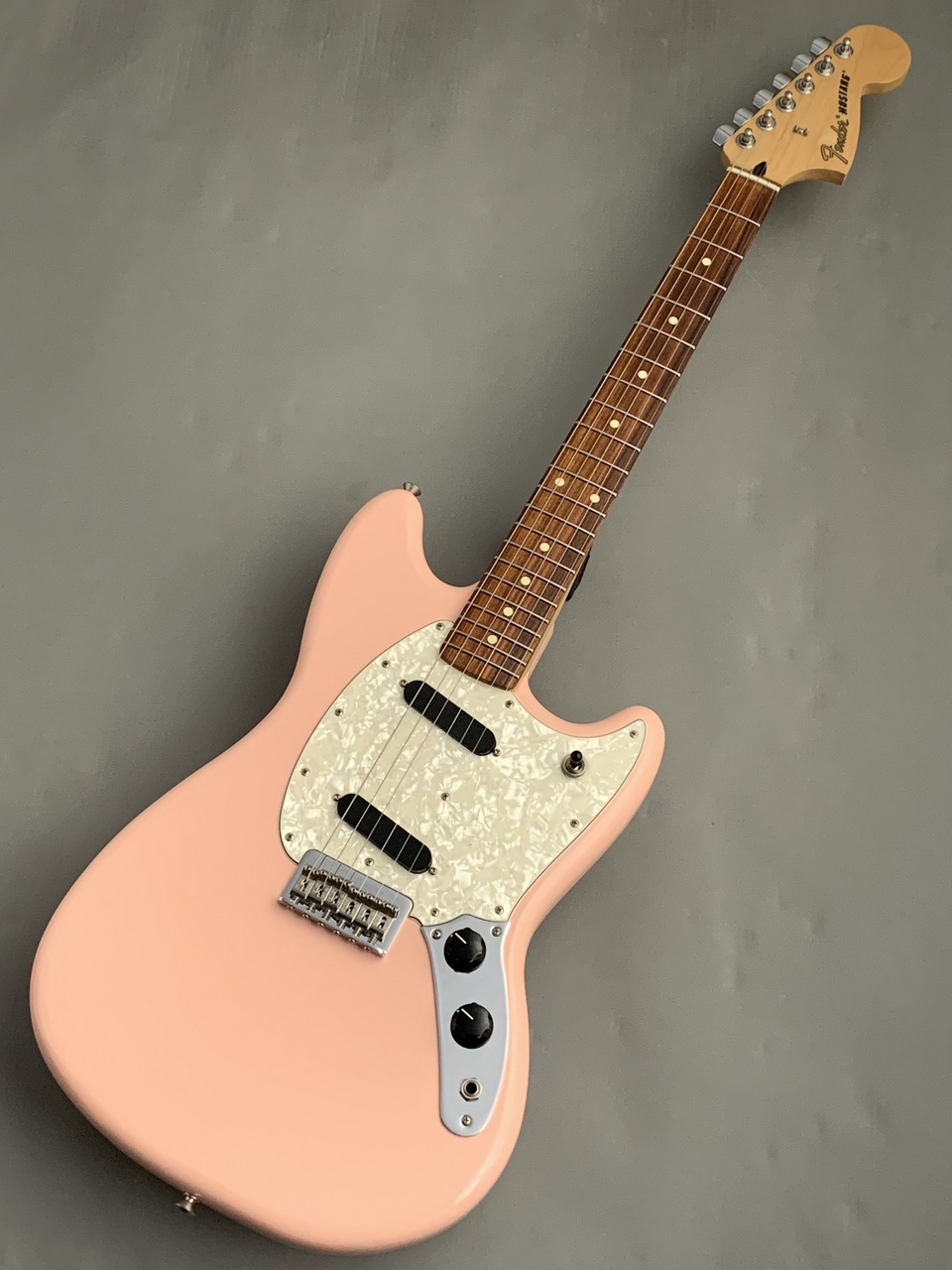Fender 【2017年製中古】Player Mustang～Shell Pink ～【3.20kg