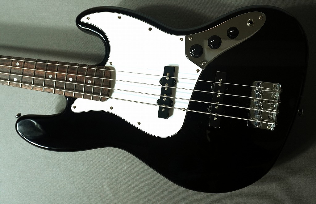 Squier by Fender Affinity Jazz Bass【4.22kg】【日本総本店