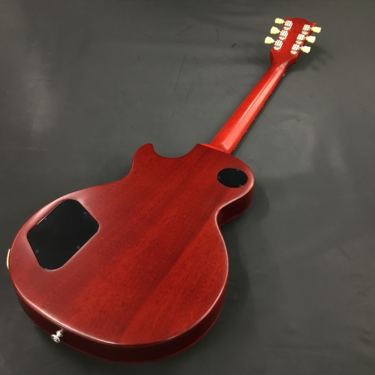 Gibson Les Paul Tribute Satin Cherry Sunburst レスポール