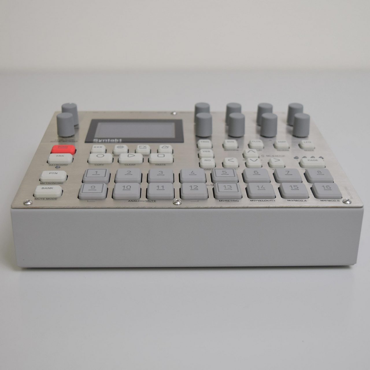 Elektron Syntakt グルーヴボックス シンセサイザー 膨らまし