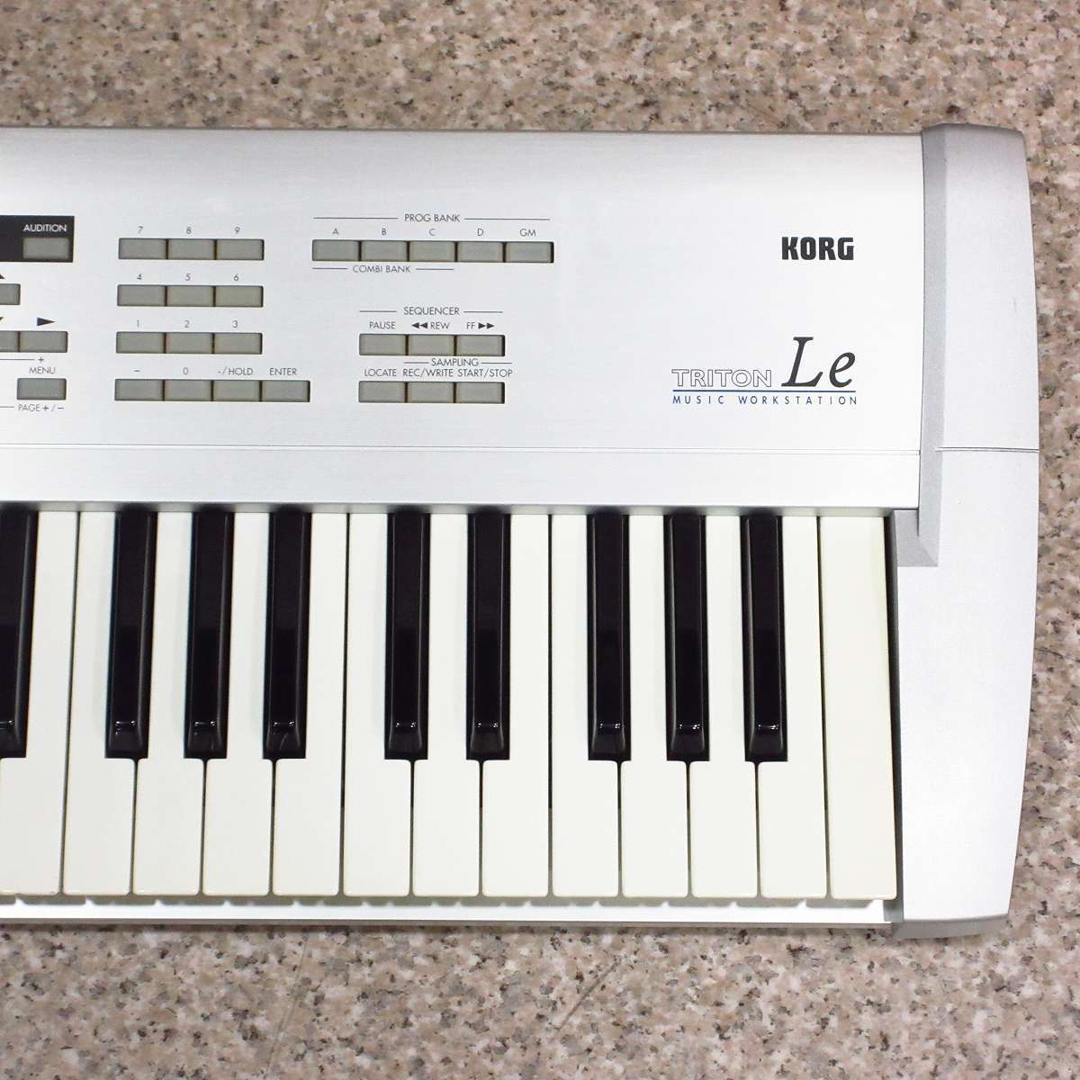 KORG TRITON Le -ver.1.50- 