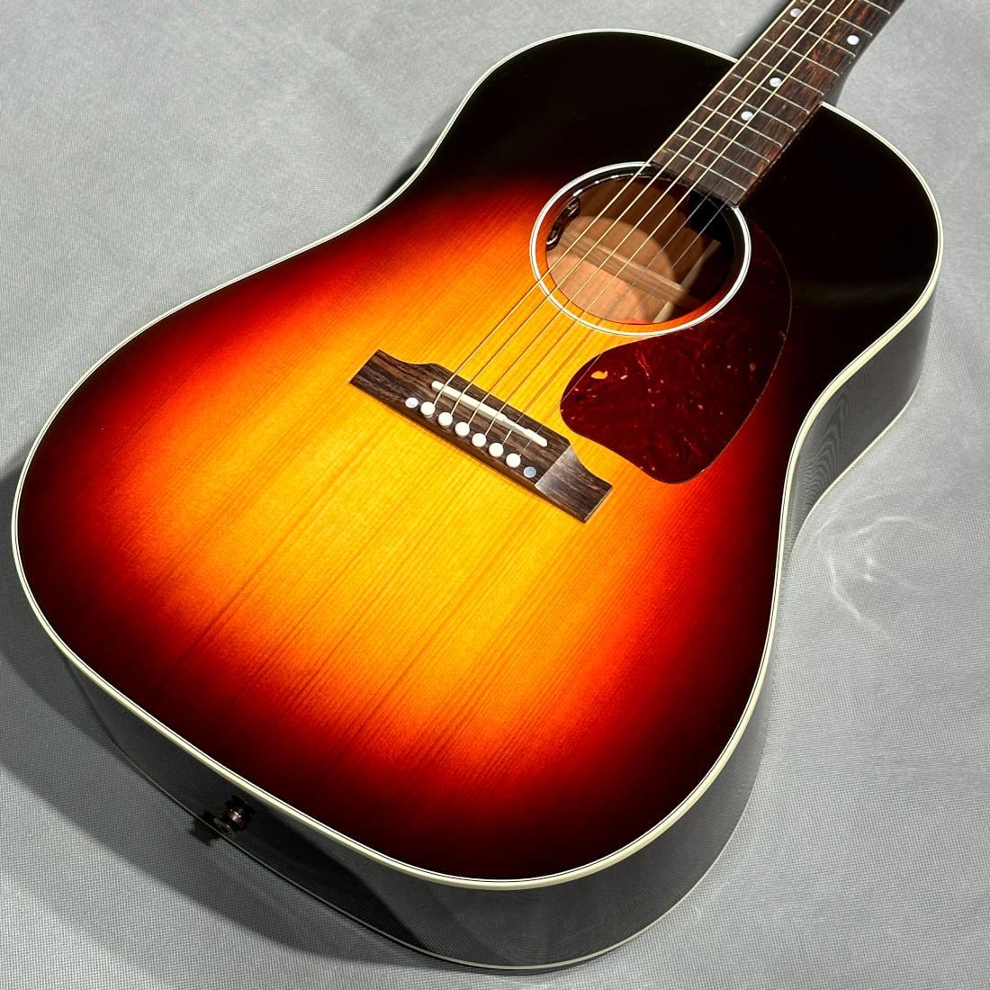 Gibson J-45 Standard Red Spruce Triburst（新品）【楽器検索デジマート】