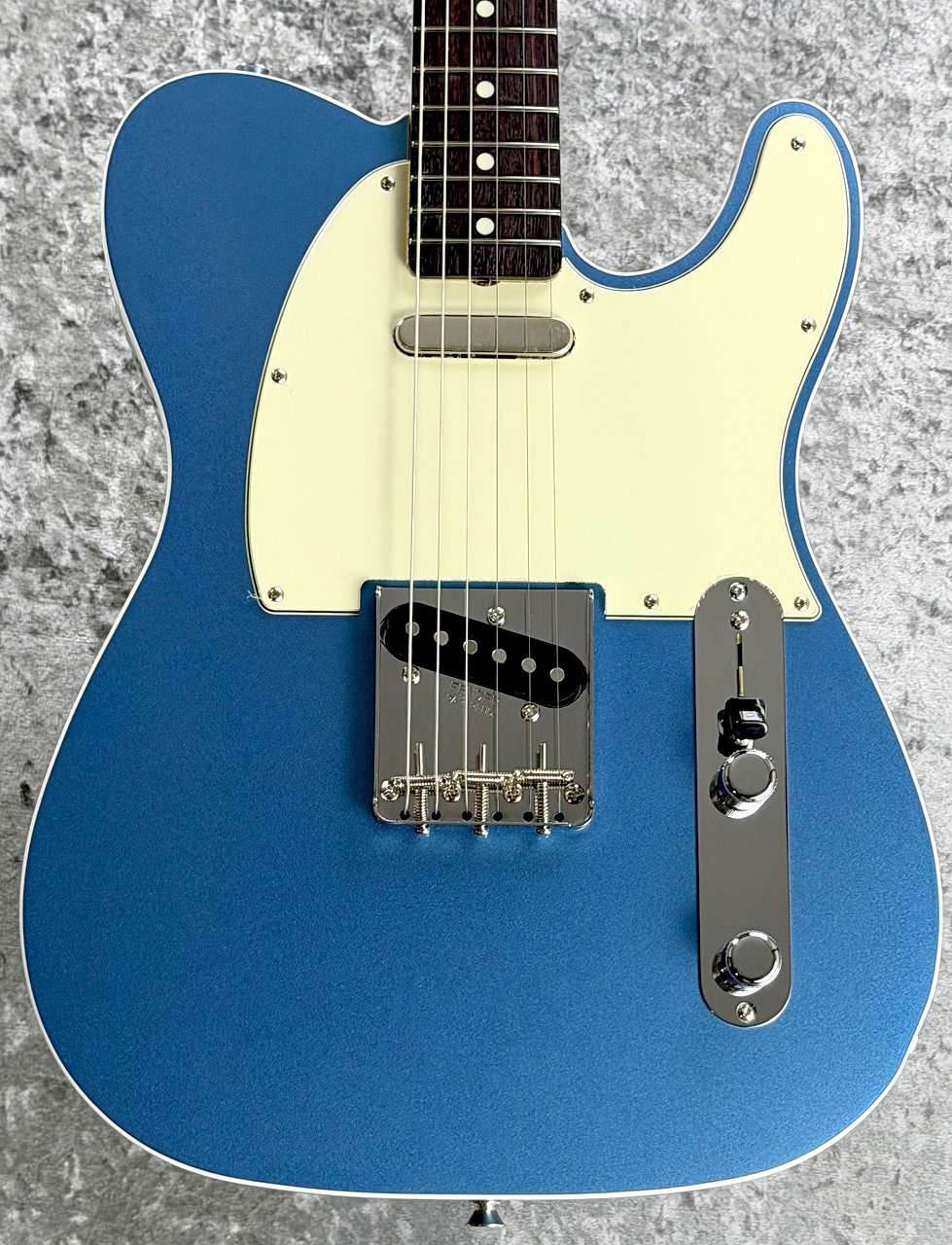Fender FSR Made in Japan Traditional 60s Telecaster Custom -Lake