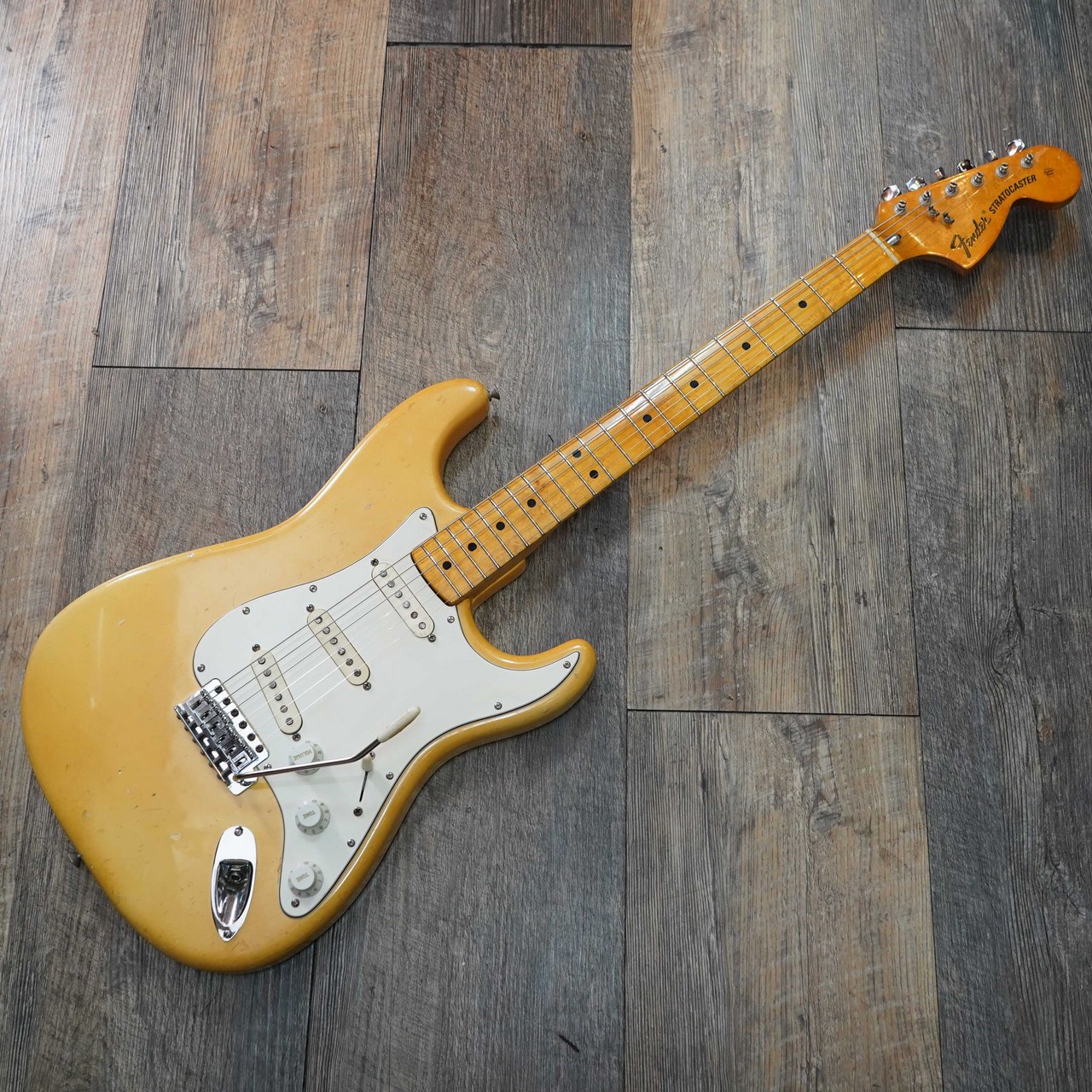 Fender Stratocaster 1974（ビンテージ）【楽器検索デジマート】