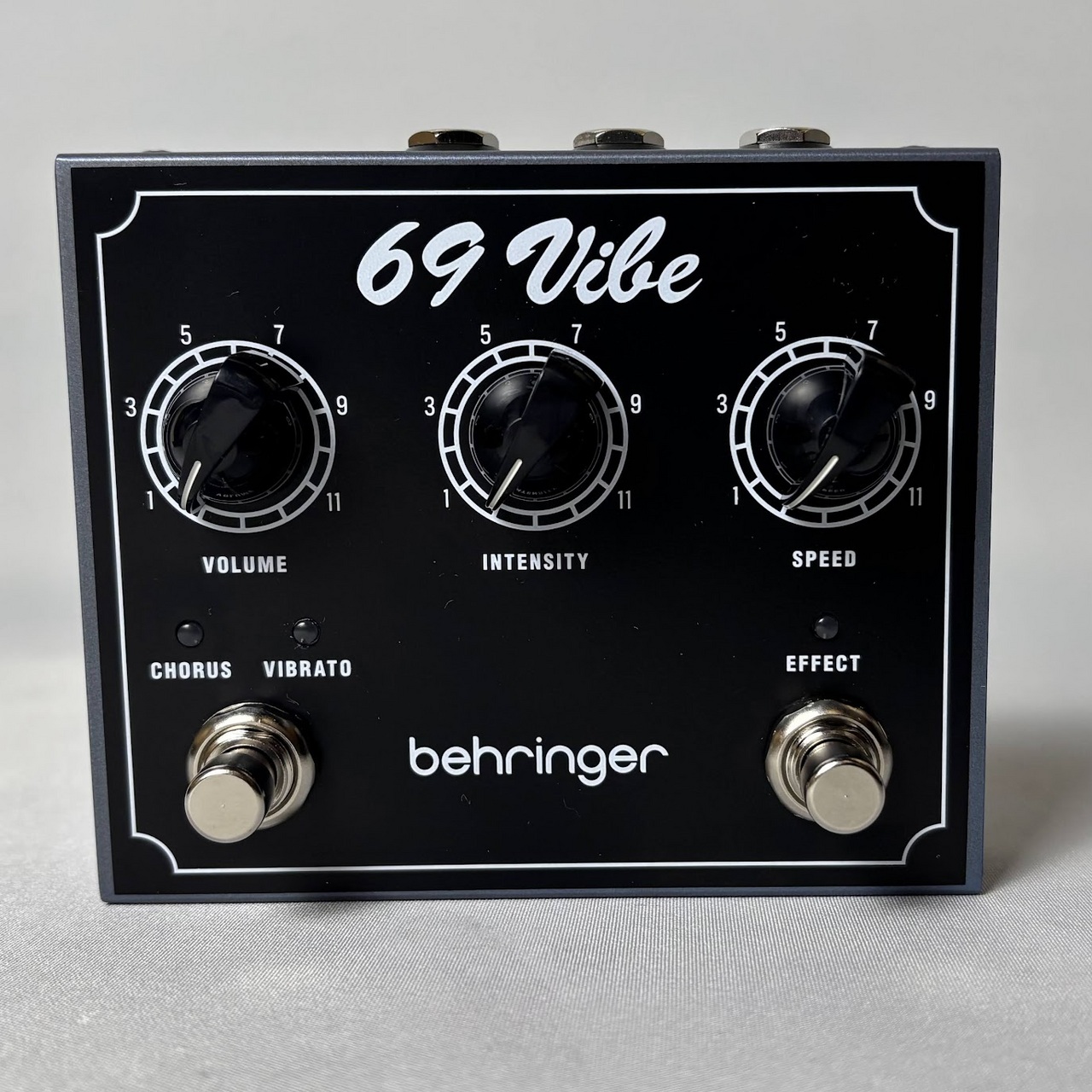 BEHRINGER 69 VIBE Vibeペダル（新品/送料無料）【楽器検索
