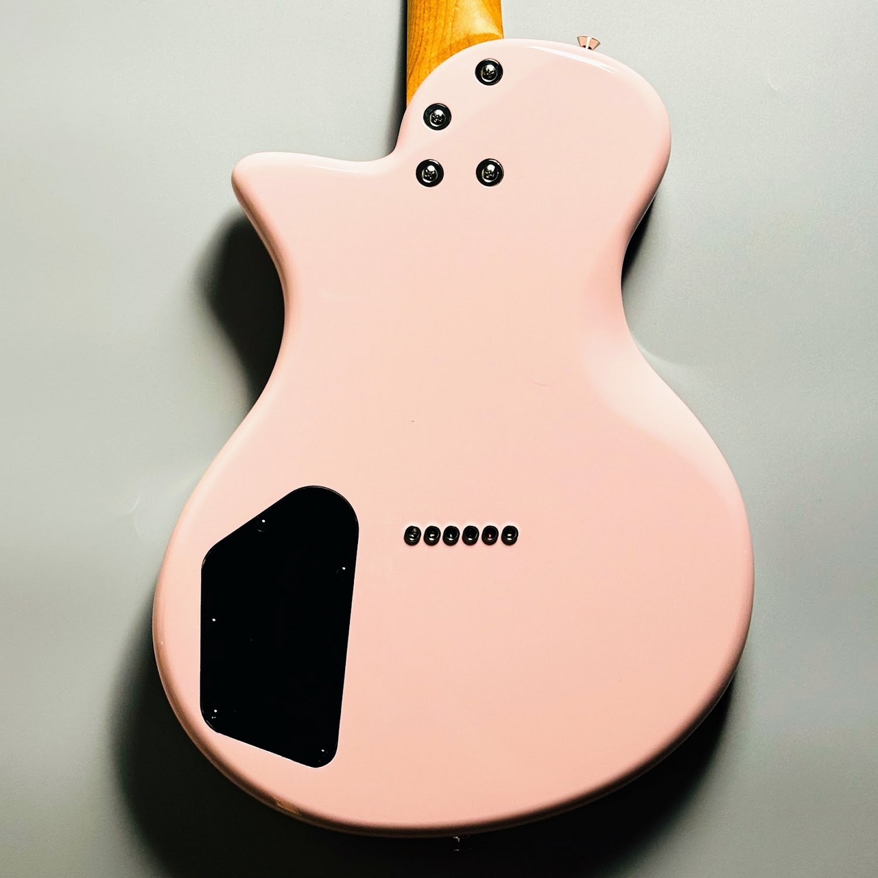RYOGA HORNET Shell Pink エレキギター ハムバッカー ベイクドメイプル