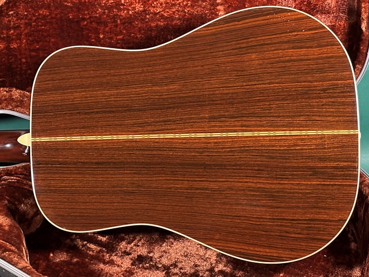 専用 Martin D-28 シリアルナンバー入り 木製プレート マーティンのシリアル番号と製造年｜大阪・豊中の質屋マルカ