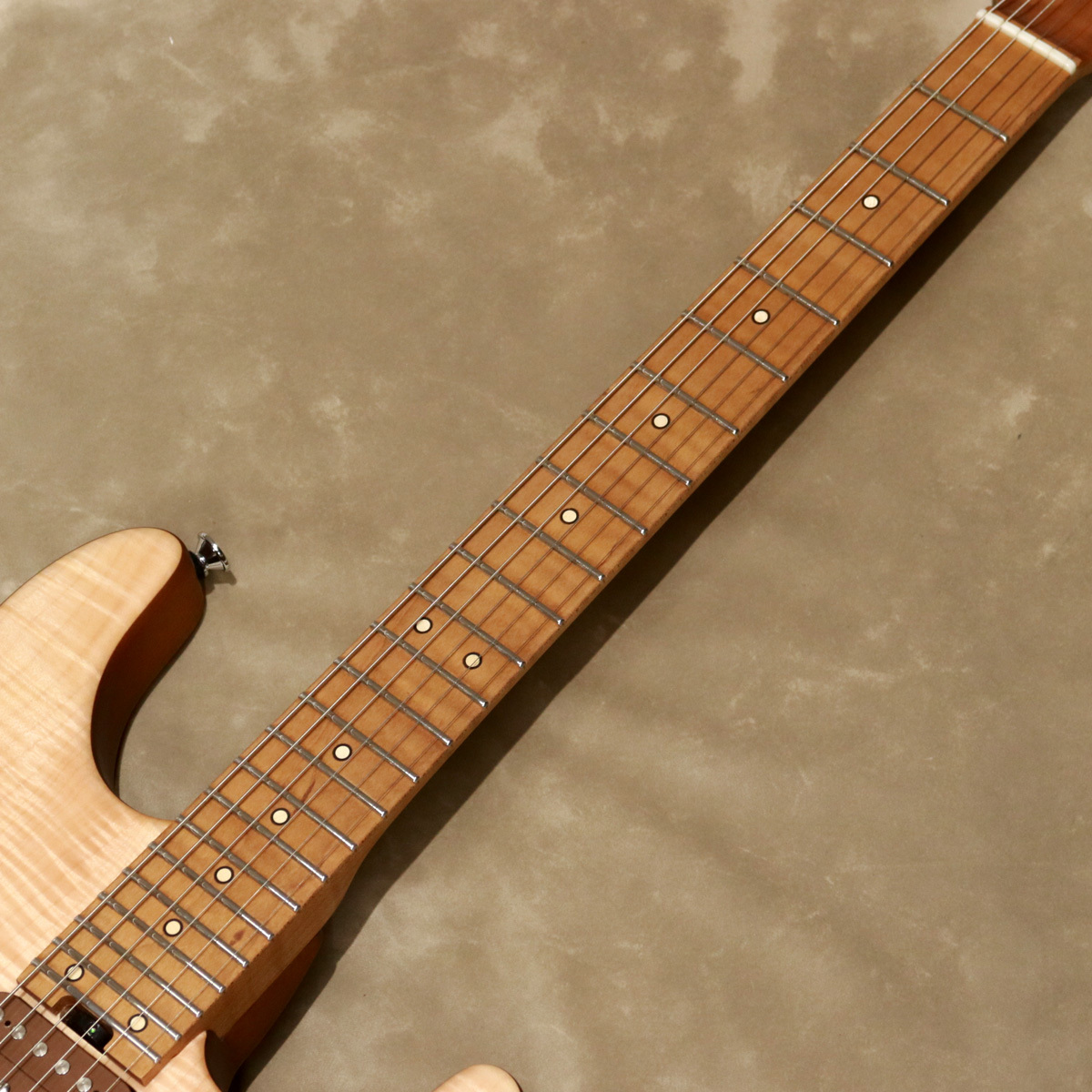 Charvel Guthrie Govan Signature HSH Flame Maple, Caramelized Flame