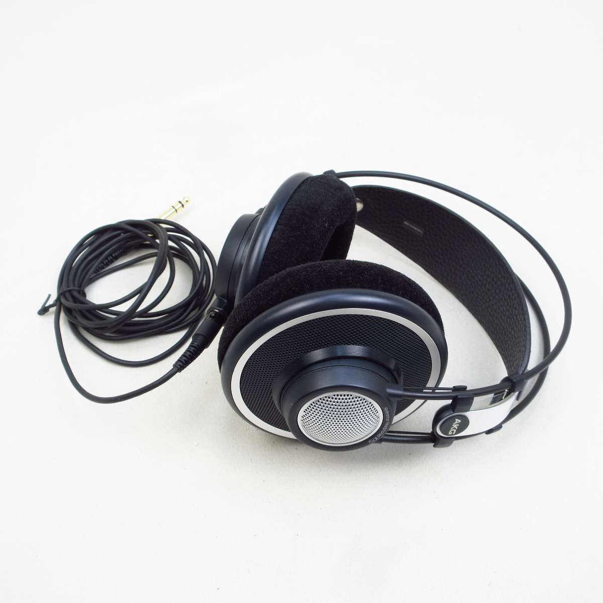 AKG K702 オープン型スタジオヘッドホン 【横浜店】（中古）【楽器検索