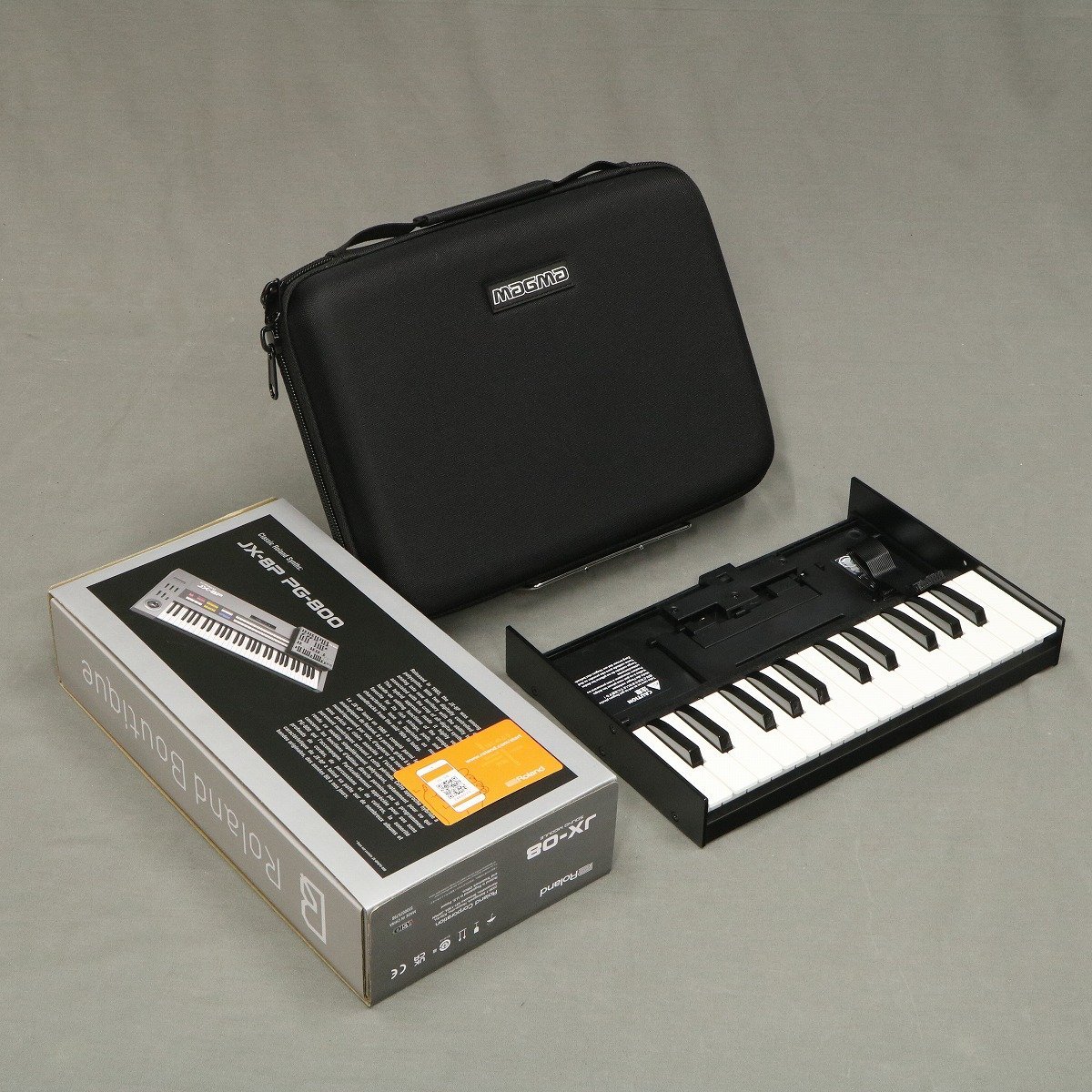 ローランド 卓上シンセサイザー JX-08 箱付【美品】 ローランド 卓上シンセサイザー JX-08 箱付【美品】 ご予約受付