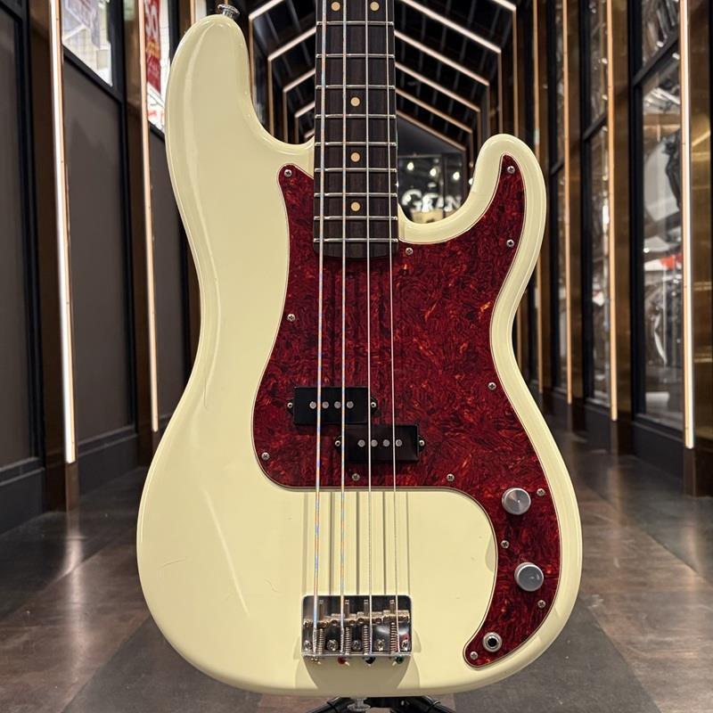美品Black Smoker trad master p4 プレシジョンベース Black Smoker Trad Master Series Beta P4 (Olympic White/Light Aged