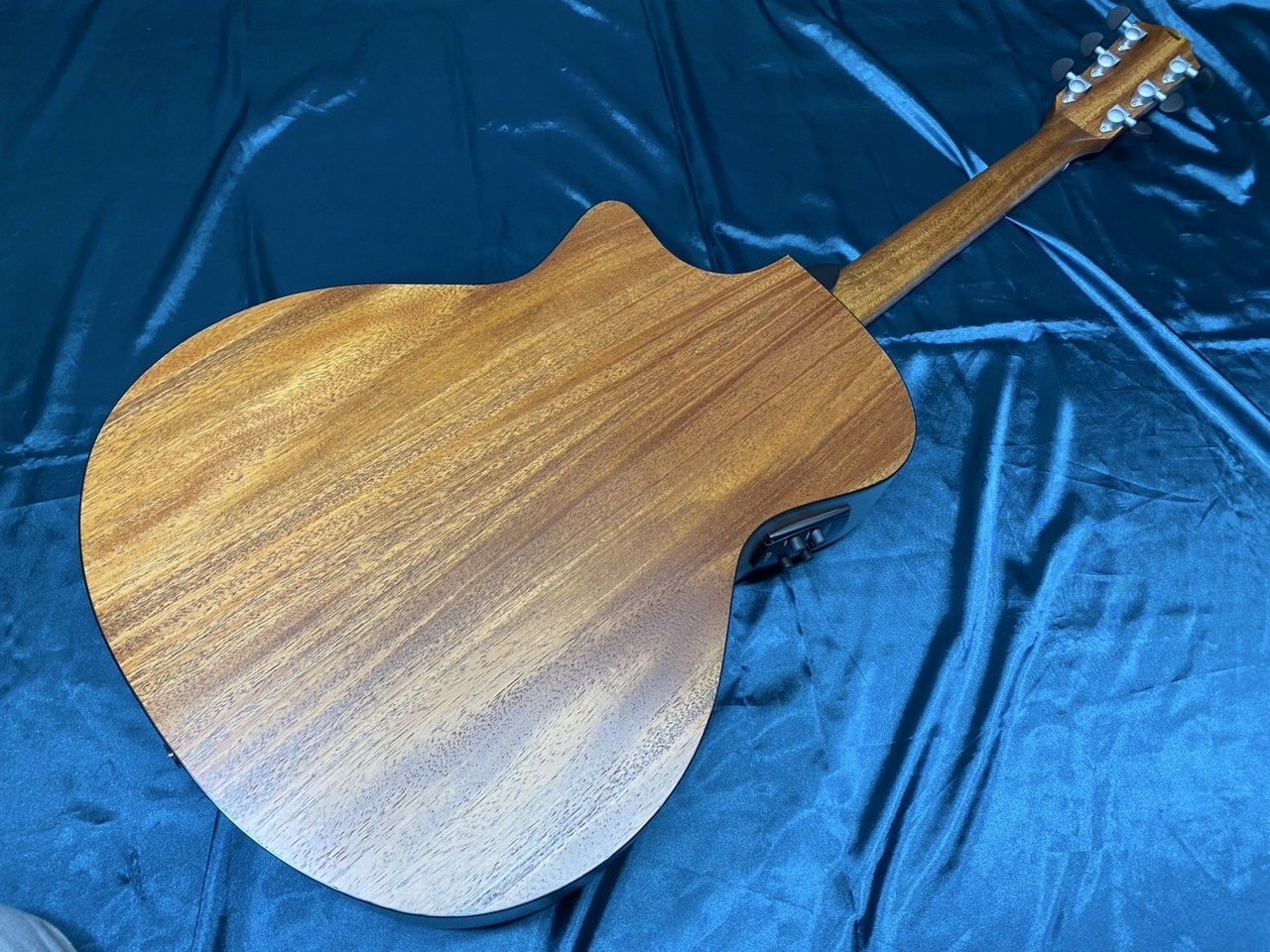 Baton Rouge AR11C / ACE（新品）【楽器検索デジマート】