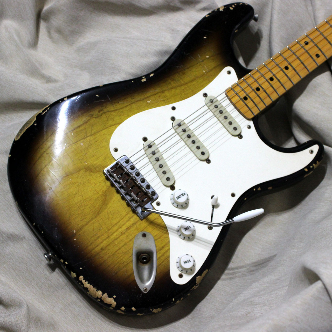 RS Guitarworks Old Friend Contour Whiteguard 2-Color Sunburst ストラトキャスタータイプ  2012年製です（中古）【楽器検索デジマート】