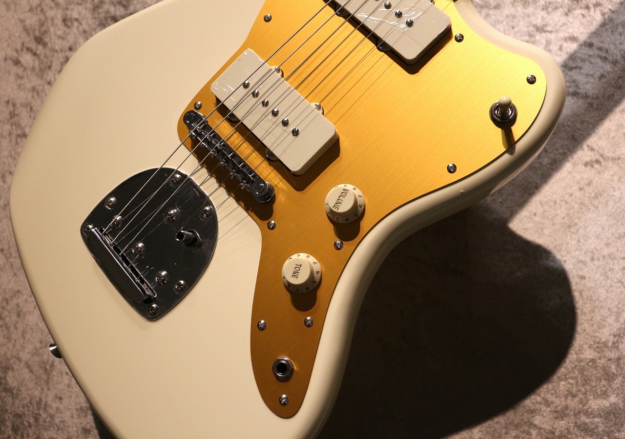 Squier by Fender 【人気モデル!】J Mascis Jazzmaster ~Vintage White