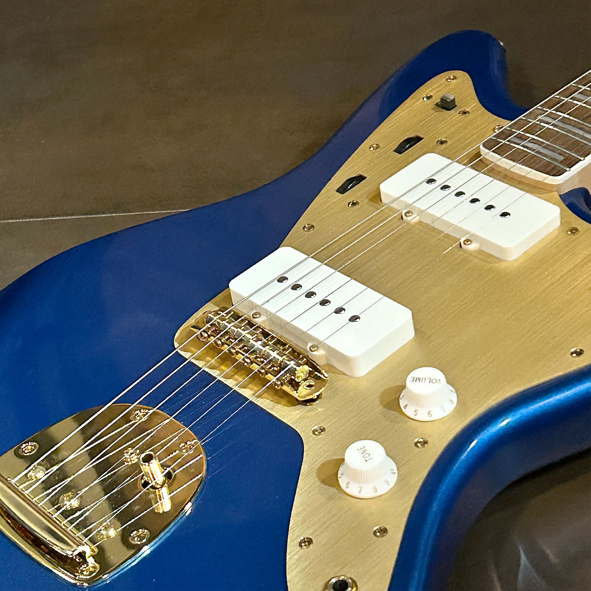 Squier by Fender 40th Anniversary Jazzmaster Gold Edition（中古