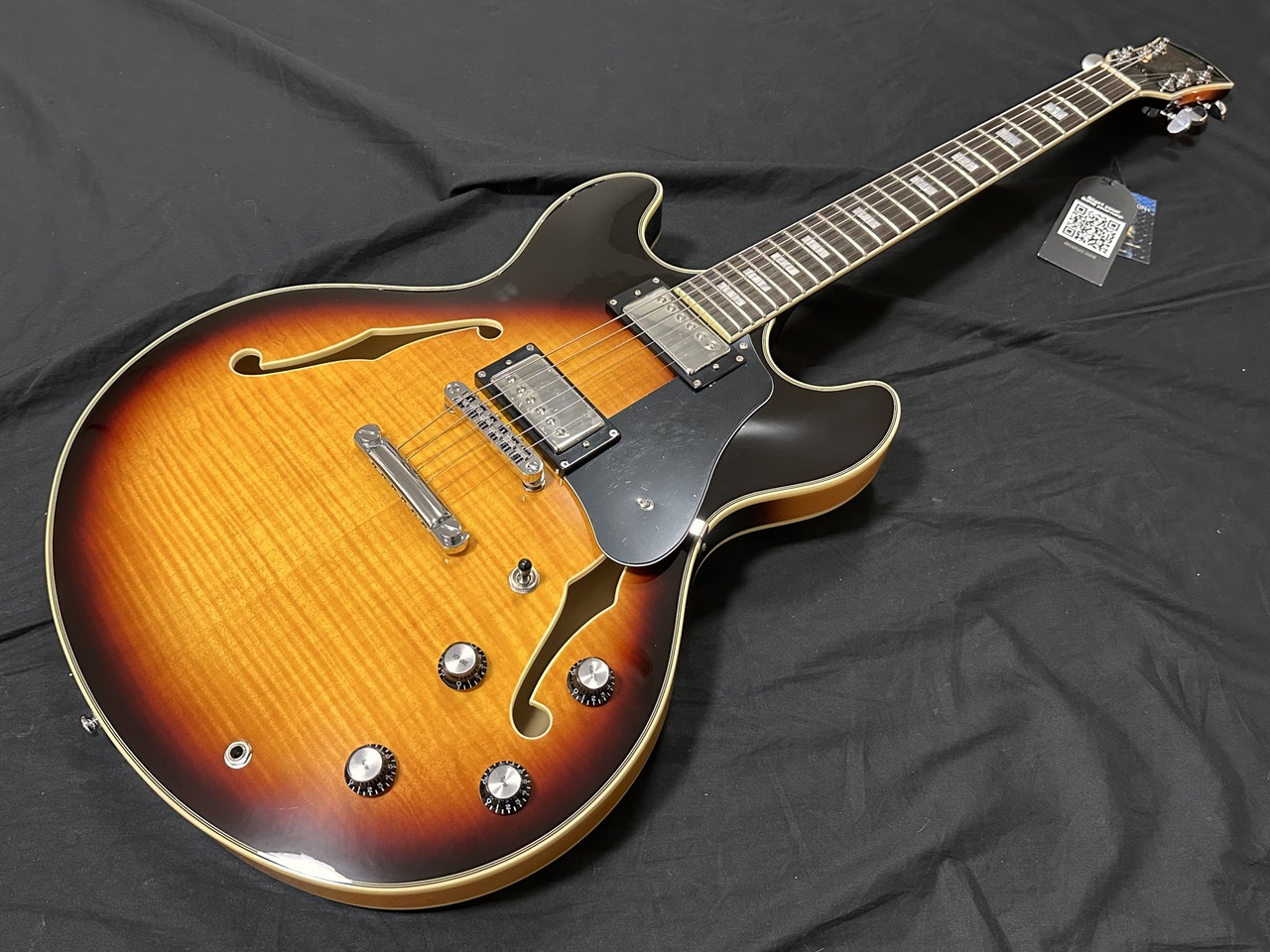 SIRE H7 セミアコ SIRE H7 Larry Carlton セミアコ