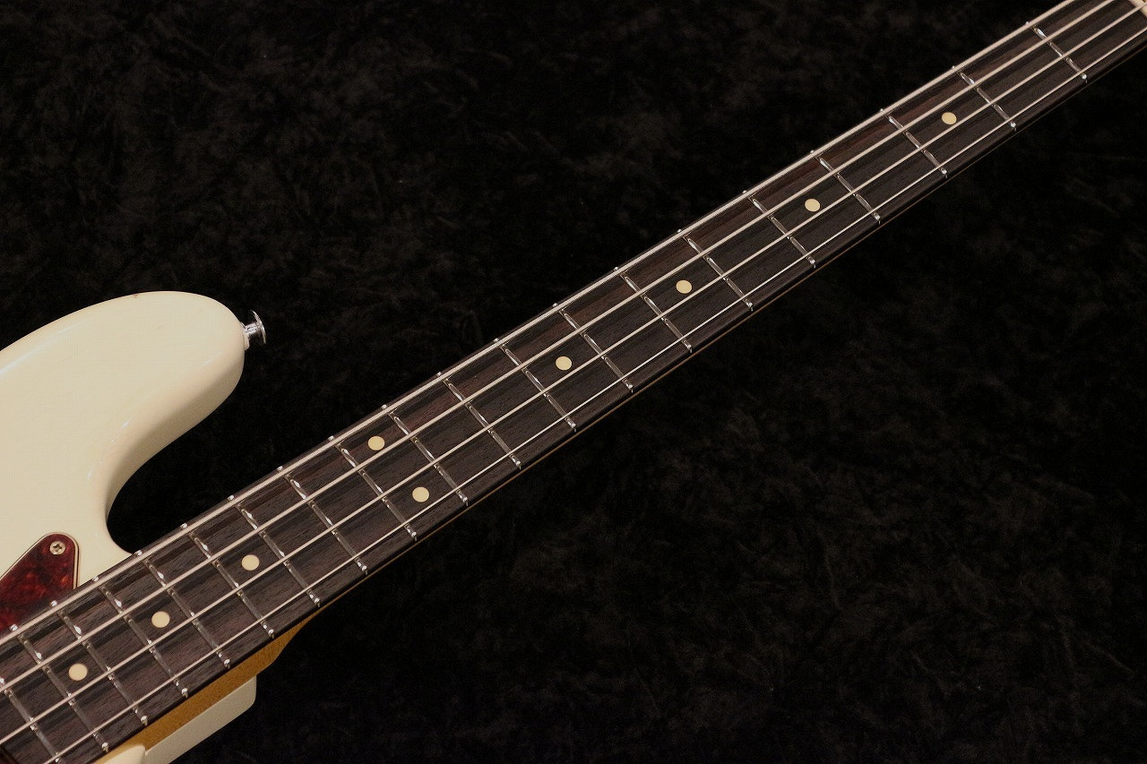 Black Smoker Trad Master Series BETA-J4 -Vintage White/Medium Aged