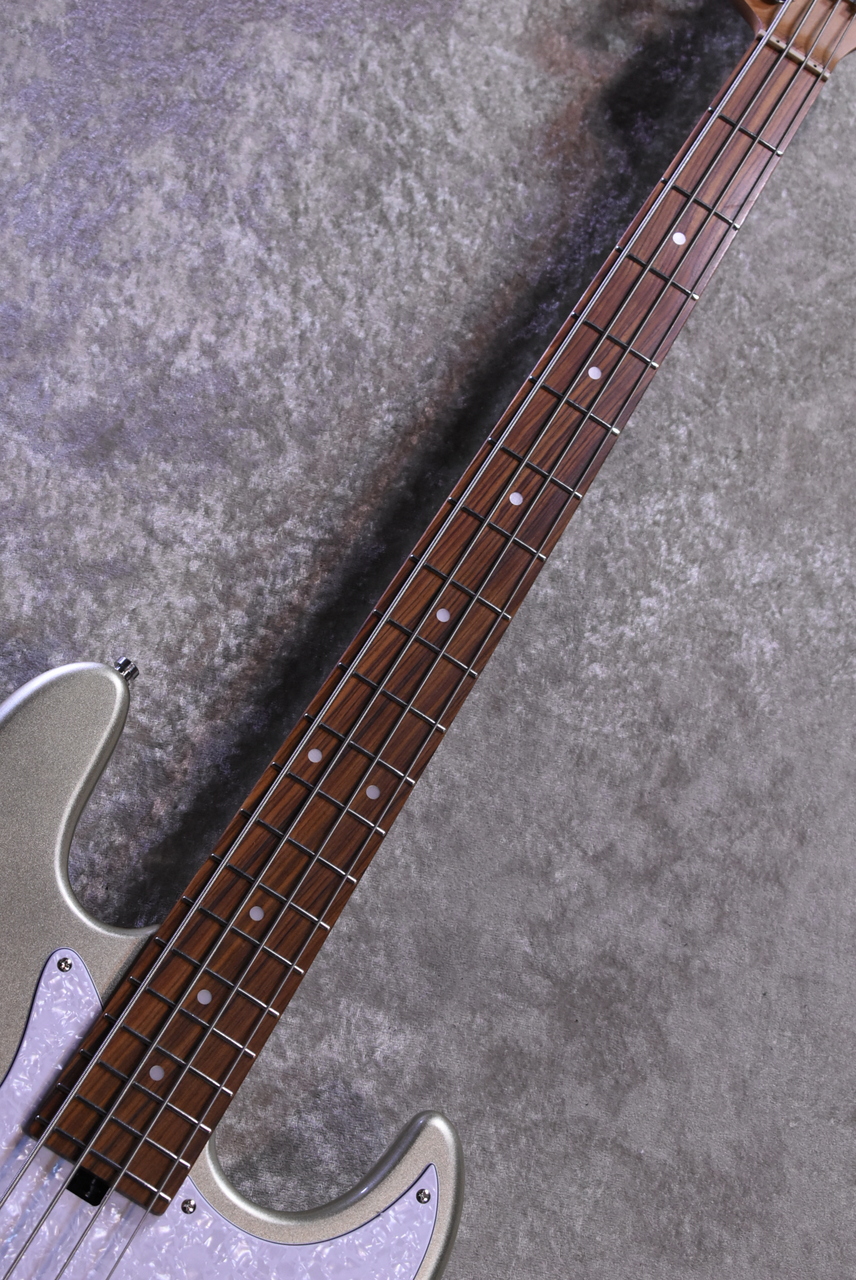 ベース Sadowsky ME21 VW4 MR OWT MetroExpress Amazon | Sadowsky Metro Express MX21 VJ4 OWT/R Olympic White