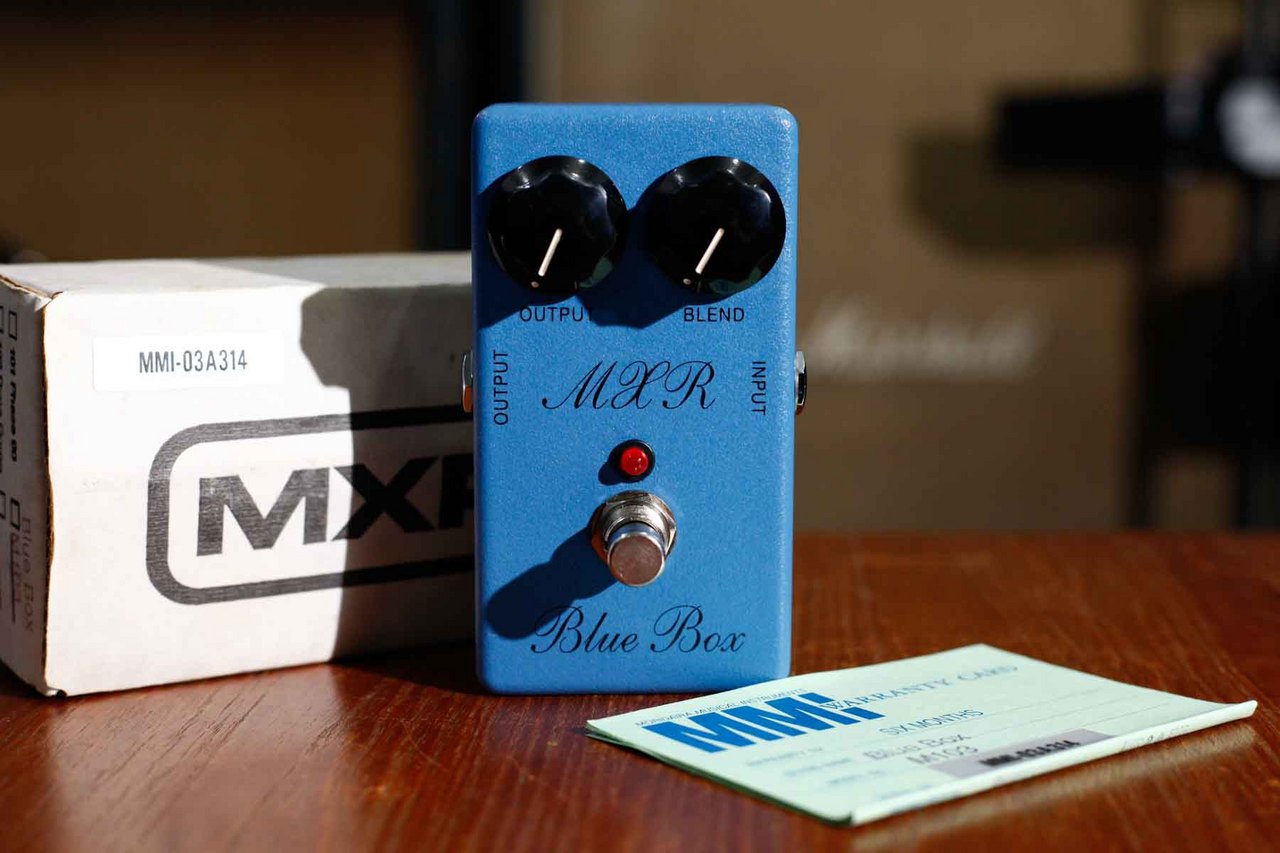 MXR Blue Box スクリプトロゴ MXR Blue Box (Script Logo) - What To Know & Where To Buy
