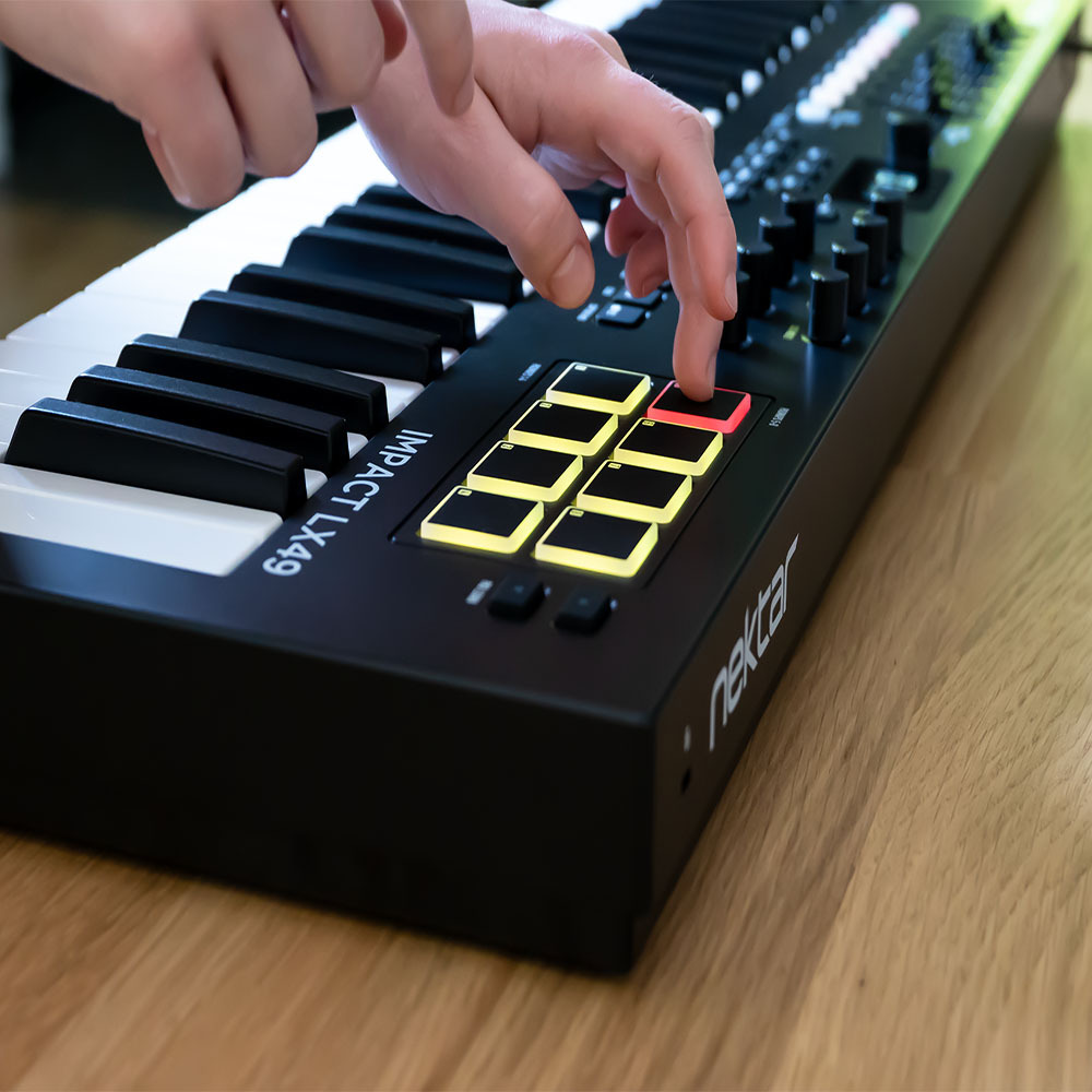【美品・動作良好】Nektar 88鍵MIDIキーボードImpact LX88+ Impact LX88+ - Nektar Technology | Hookup, Inc.