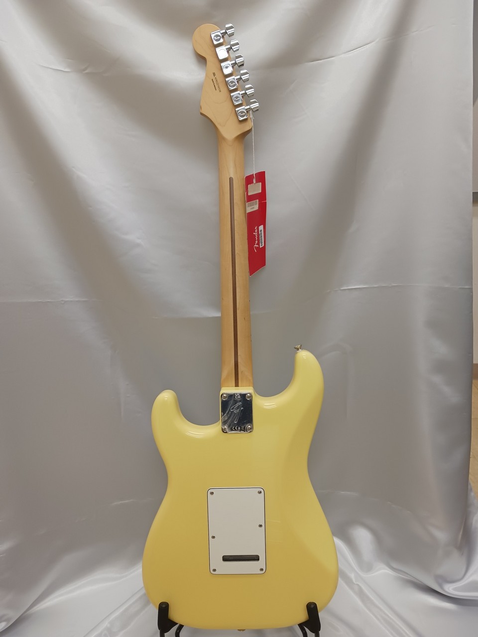 Fender Player Stratocaster Buttercream / Maple【展示入替特価】【旧