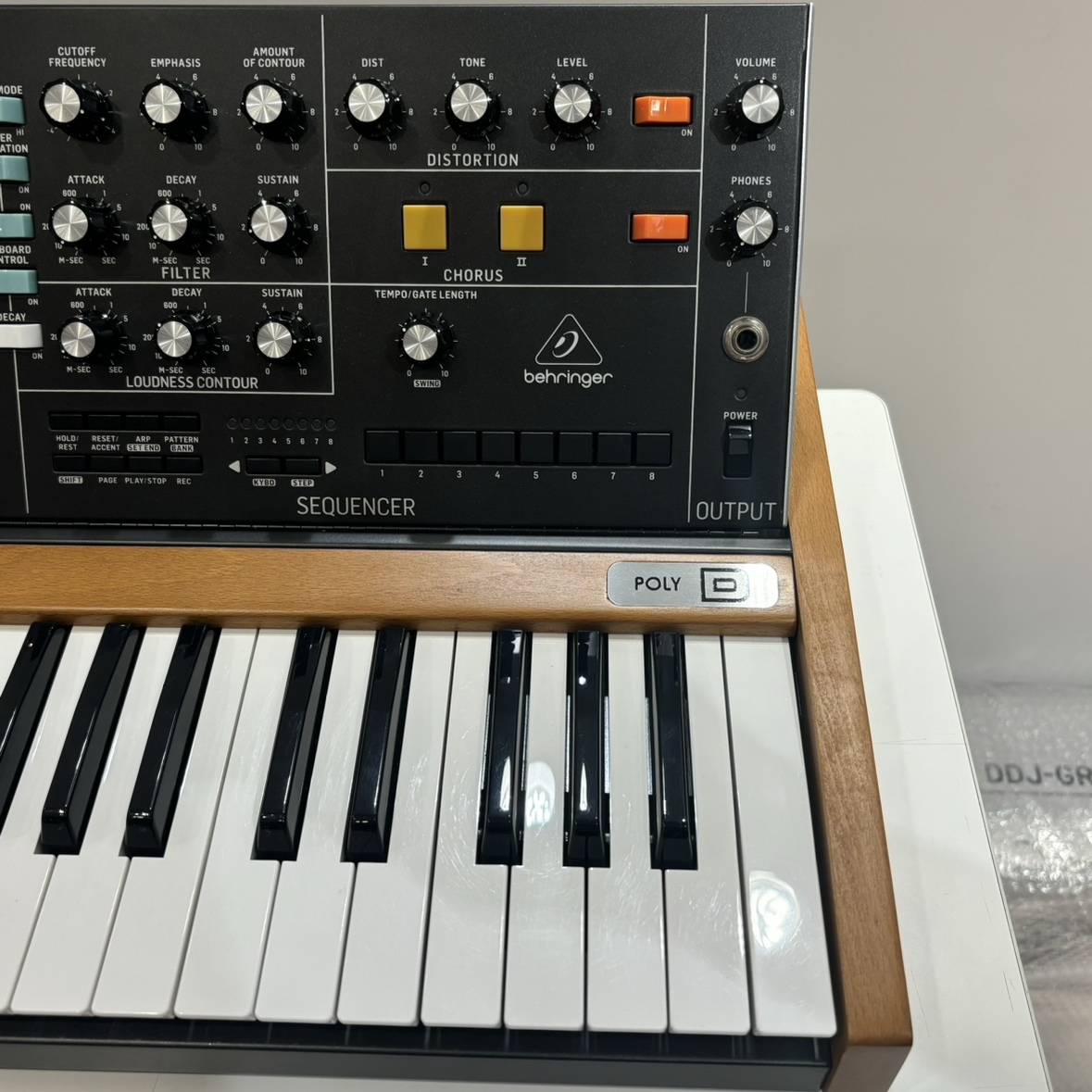 【美品】Behringer POLY D アナログシンセサイザー BEHRINGER POLY D（中古/送料無料）【楽器検索デジマート】