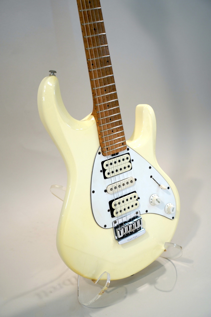 MUSIC MAN SILHOUETTE '93（中古）【楽器検索デジマート】