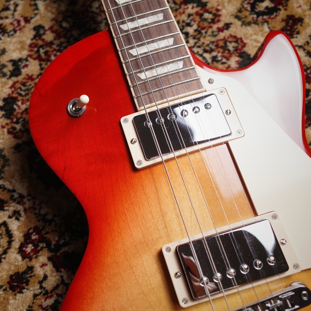 Gibson Les Paul Studio Cherry Sunburst エレキギター レスポール