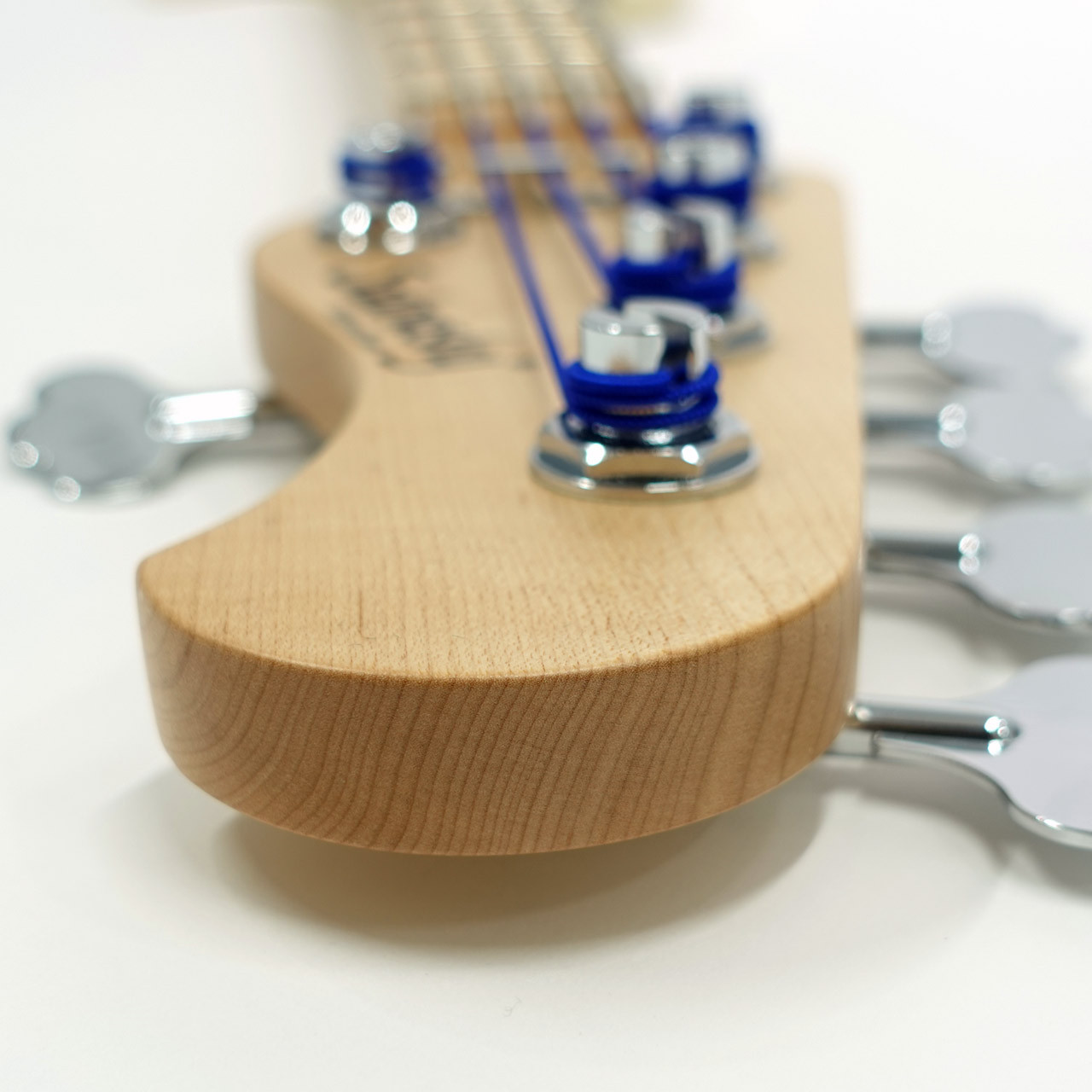 Sadowsky ML24 SV5 Vintage Single Cut Bass Ash / Olympic White High