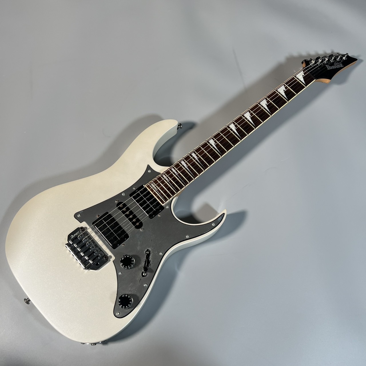 値下げ！Ibanez GRG 150DX エレキギター Ibanez GRG150DX-WH Gio with Rosewood Fretboard 2021