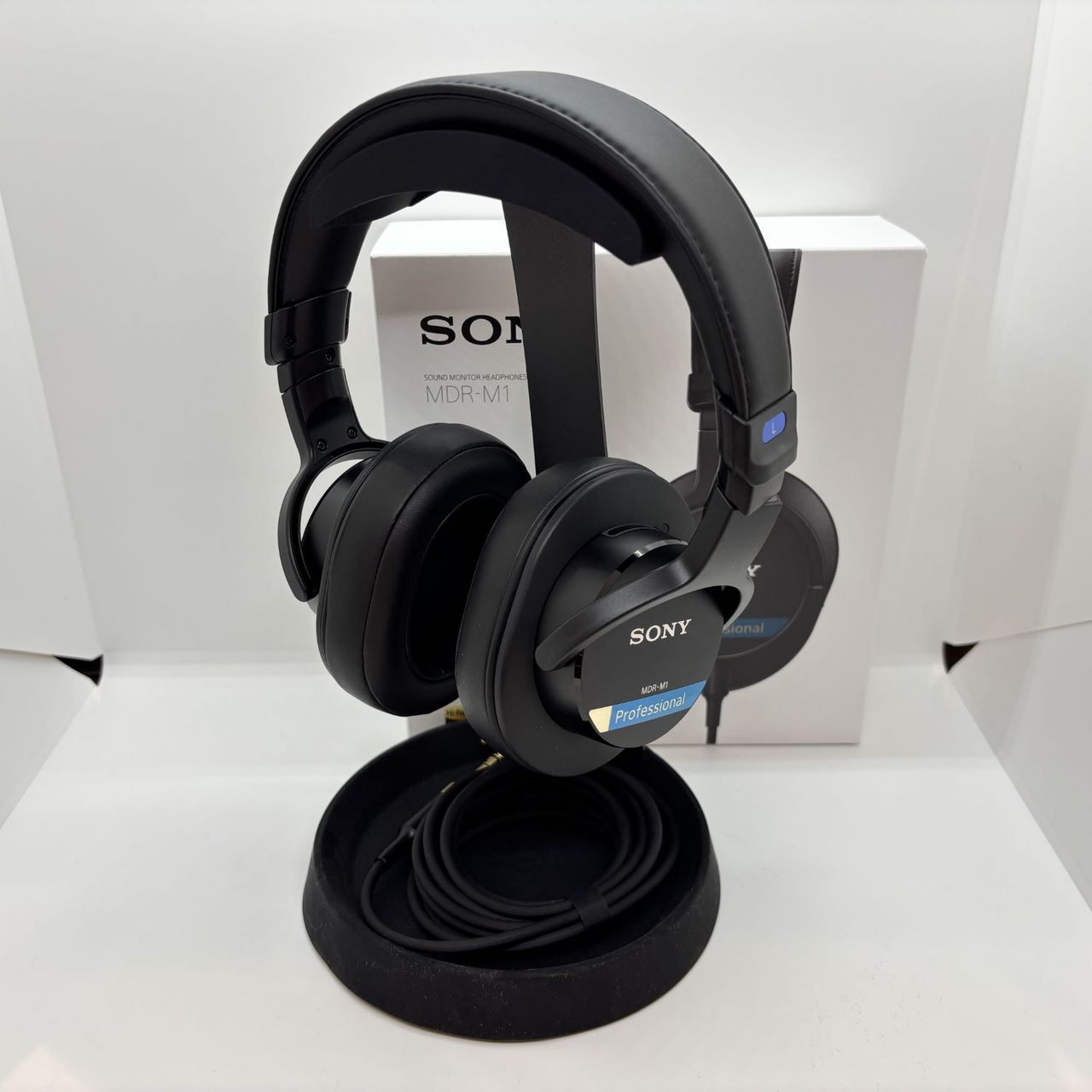 SONY MDR-M1
