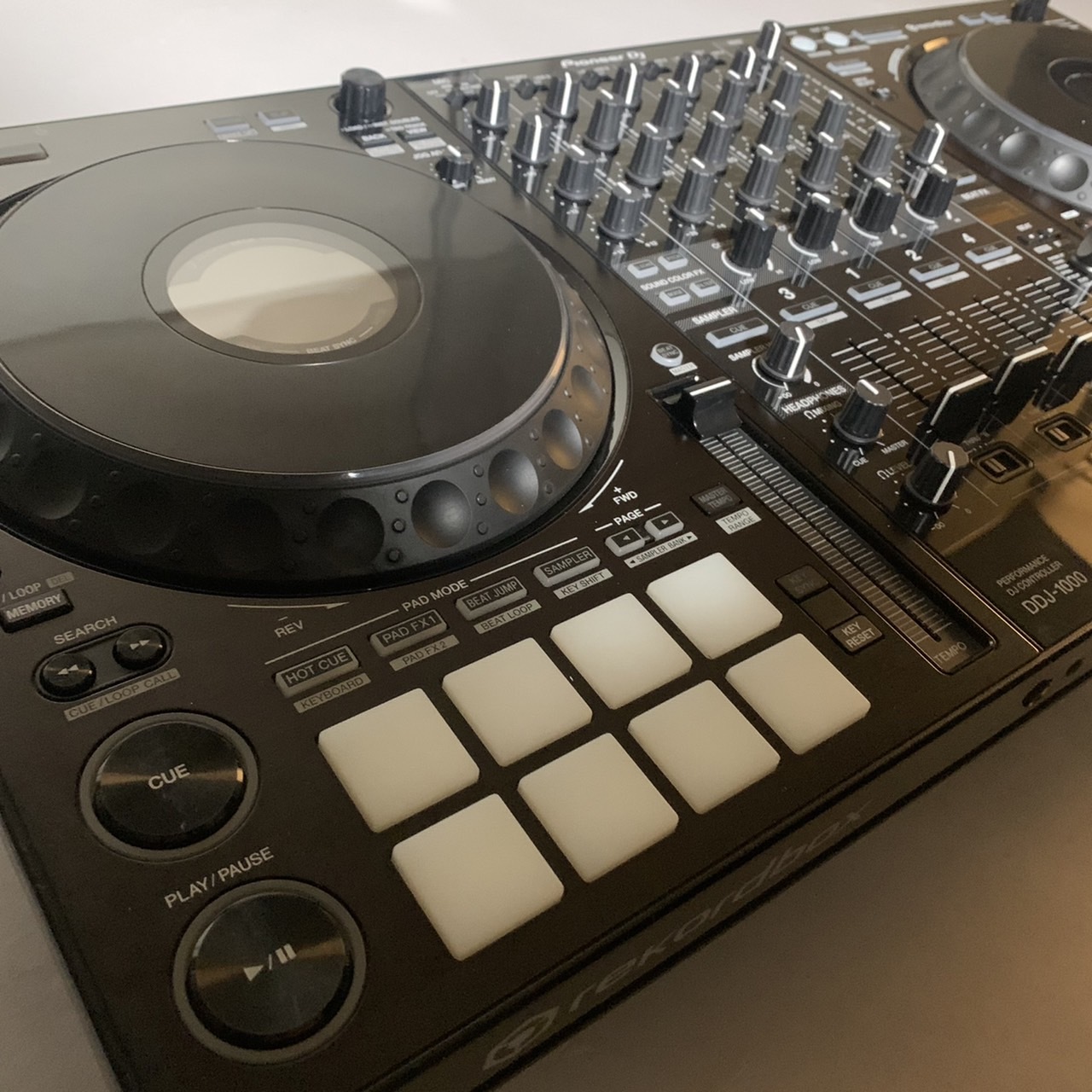 Pioneer DDJ-1000 rekordbox専用 4chパフォーマンス DJコントローラー