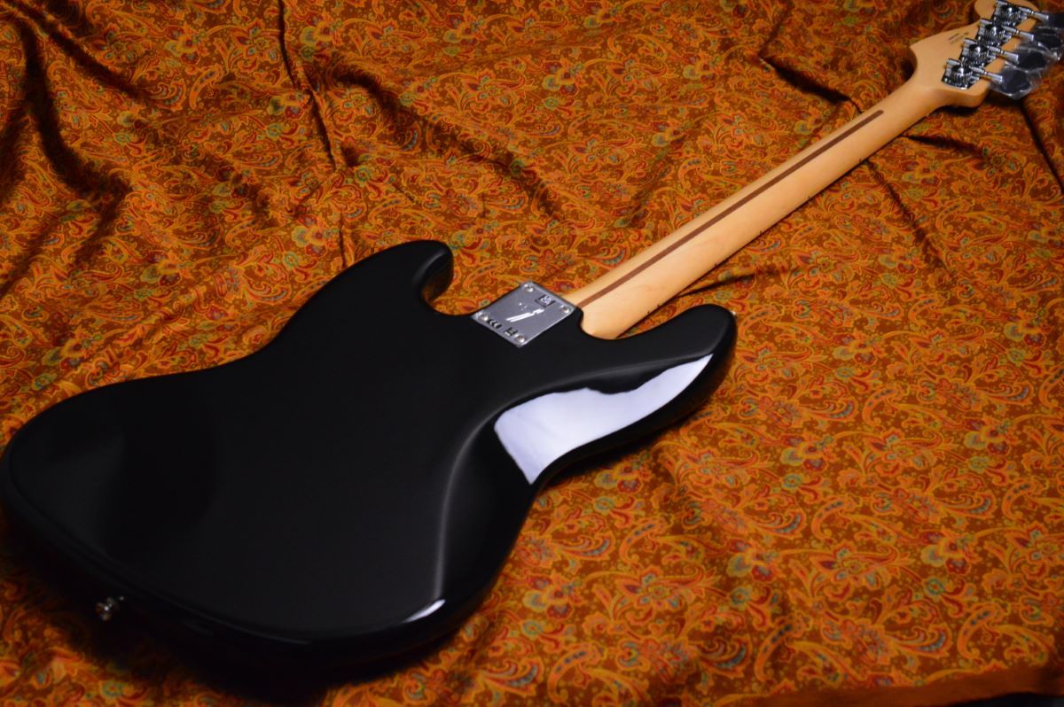 Fender Player Jazz Bass / Black（新品/送料無料）【楽器検索デジマート】