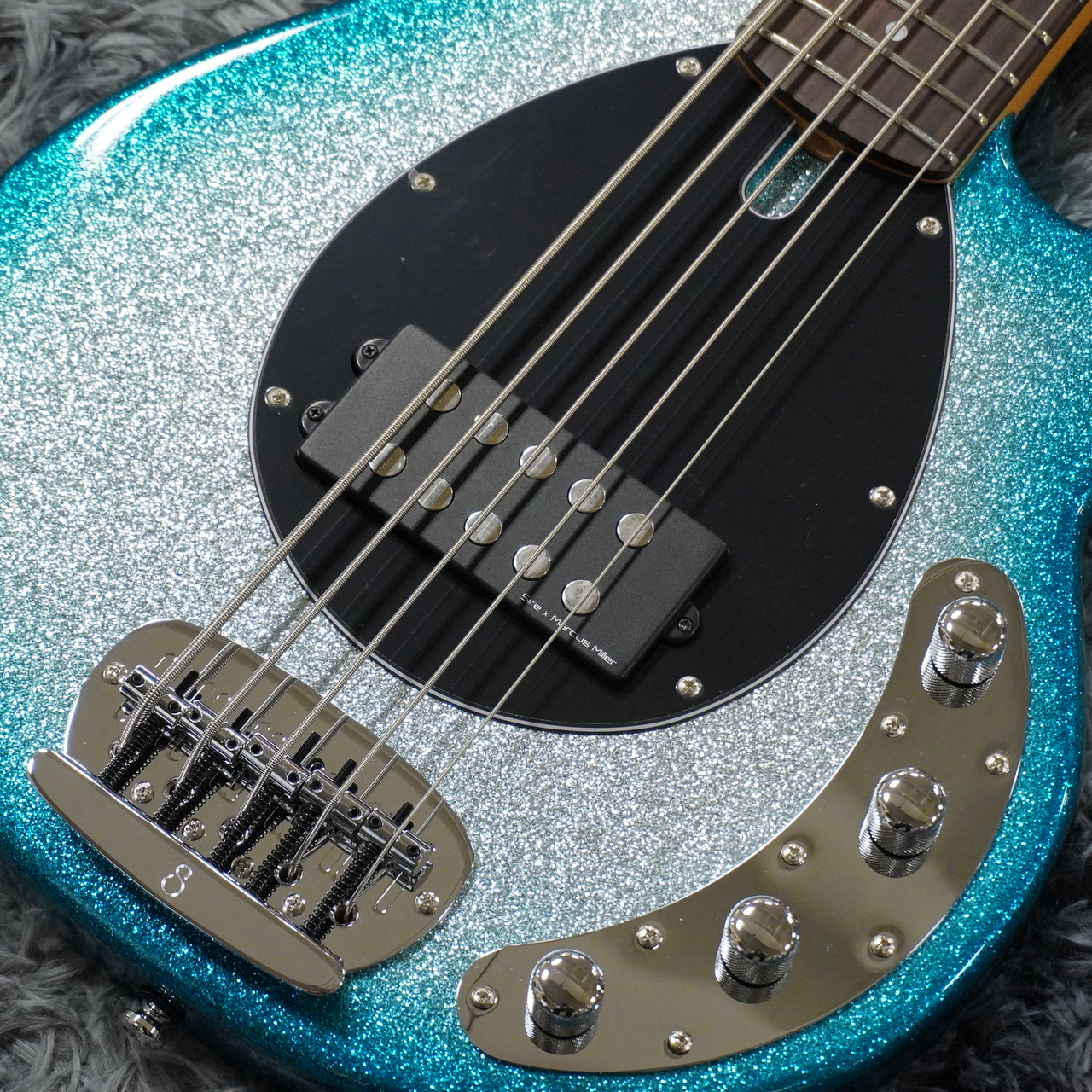 メルカリ市限定値下げMarcus Miller sireZ3 エレキベース メルカリ市