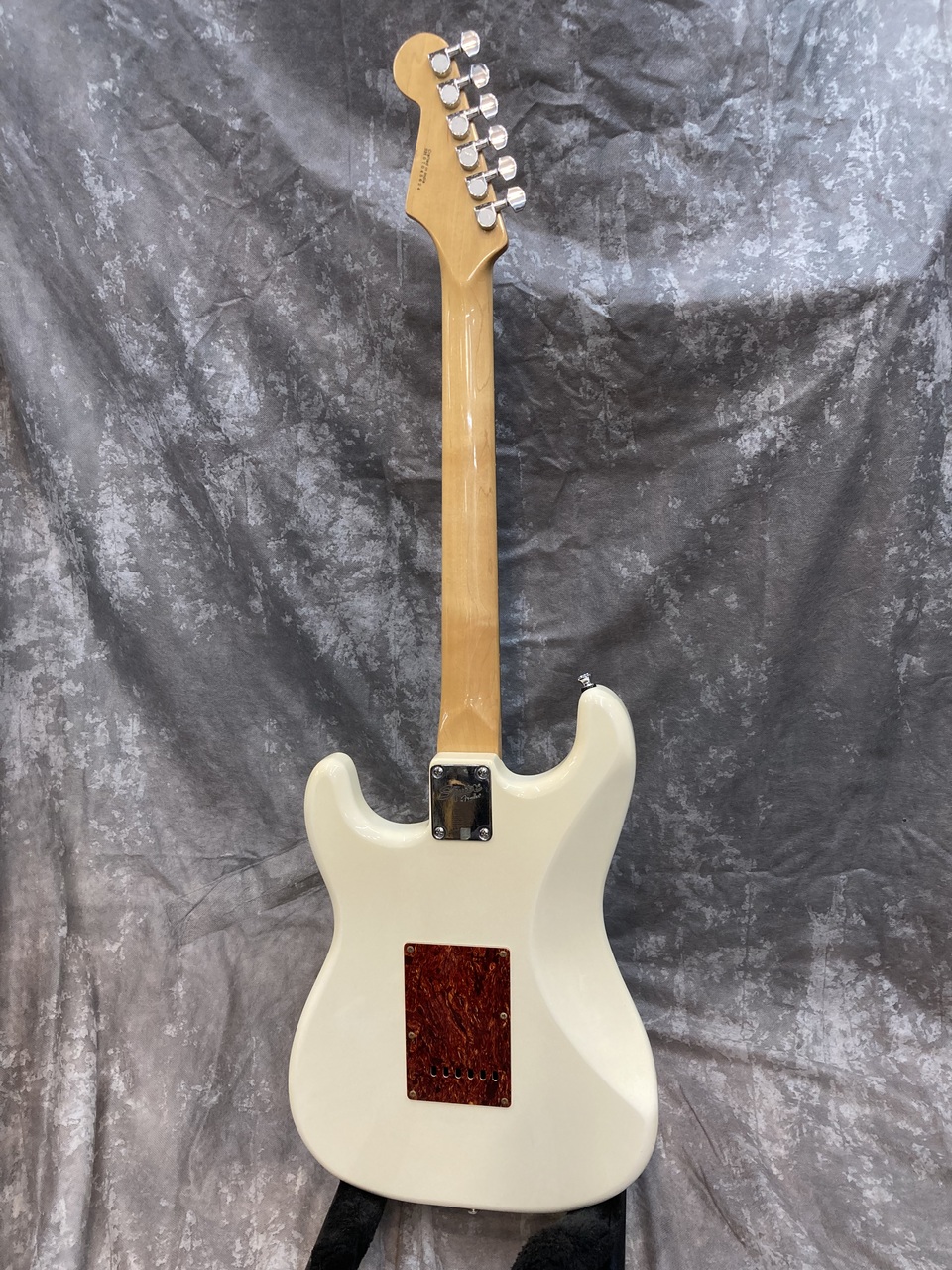 スクワイヤー　ストラト　Squier 上位機種 ヴィンテージモディファイ Squier by FenderからVintage ModifiedシリーズなどNAMMで発表の