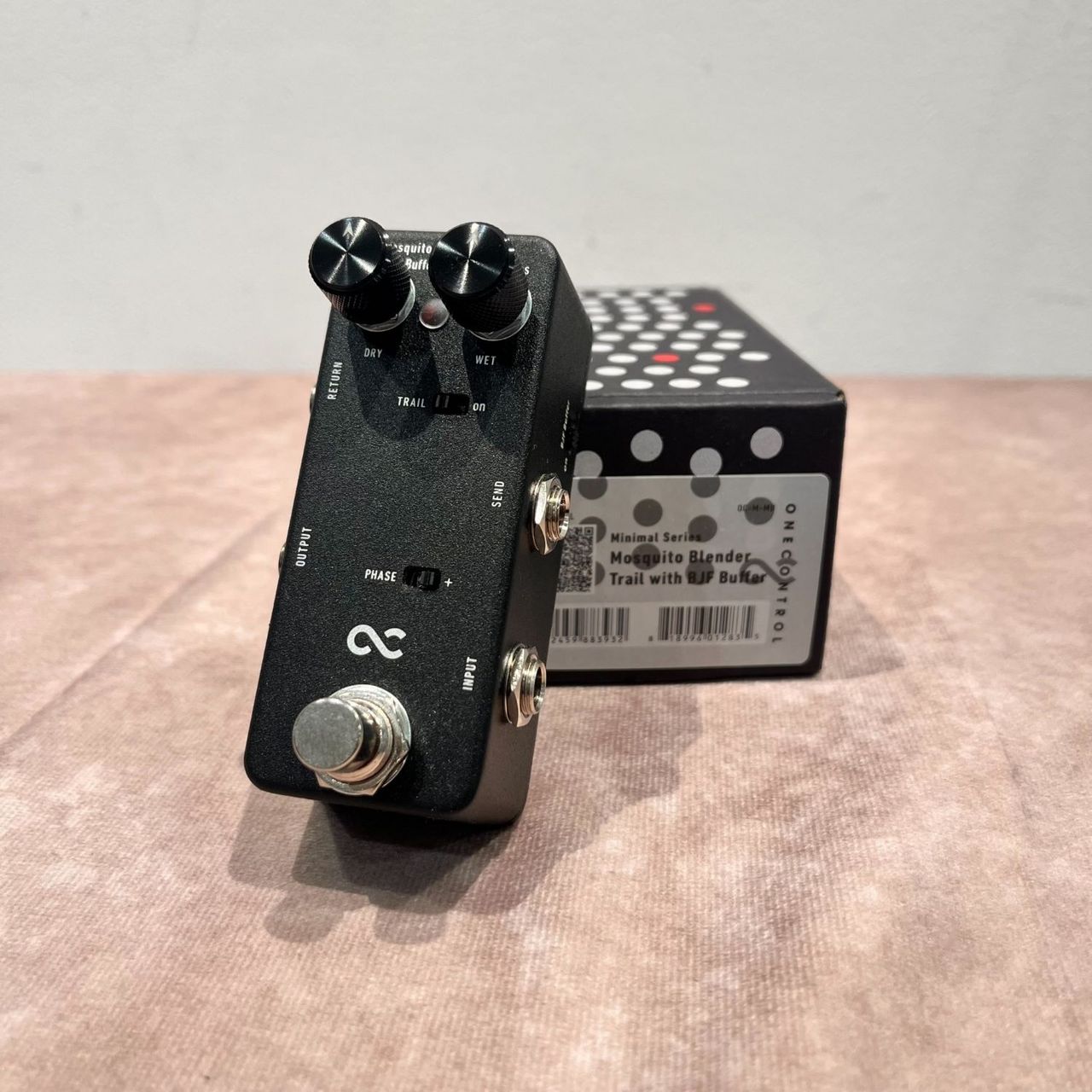 Mosquito Blender Trail ギターエフェクター One Control Minimal Series Mosquito Blender Trail with BJF