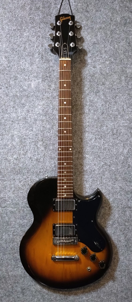 Gibson '76 L6-S Custom（ビンテージ）【楽器検索デジマート】
